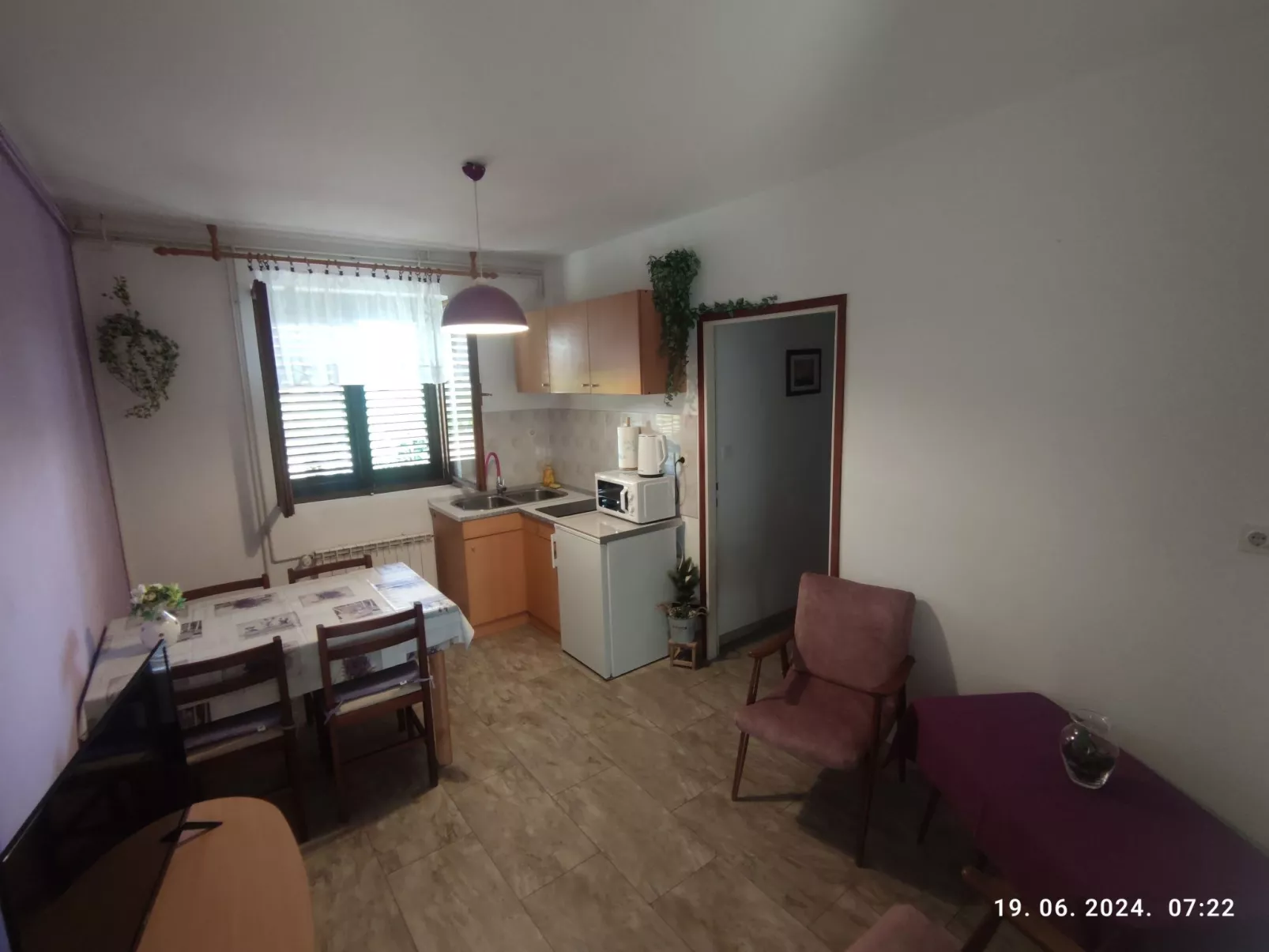 Wohnung im Hochparterre-Drinnen