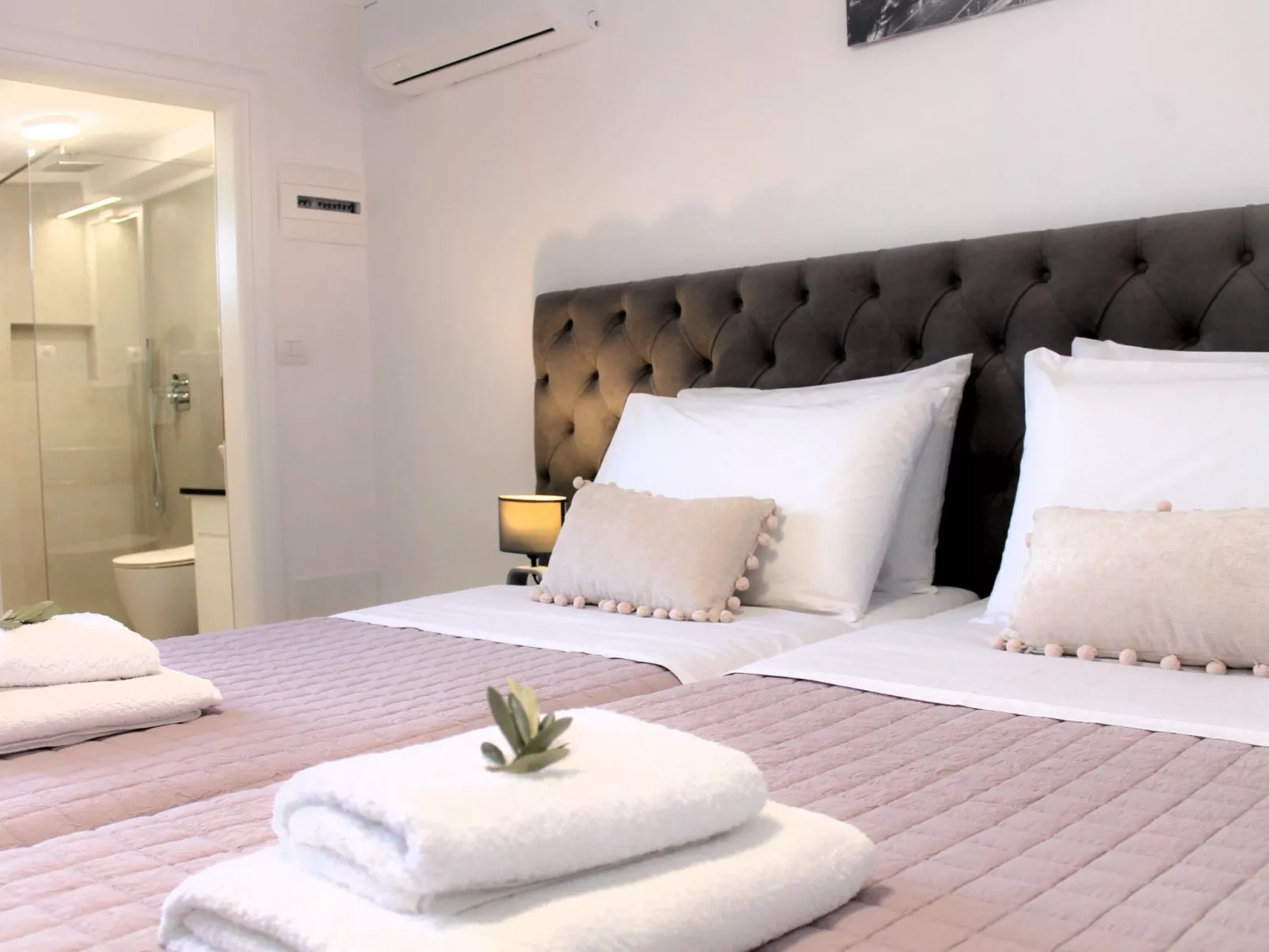 Entdecken Sie die ruhige Opulenz der Luxusvilla Levanda in Südalbanien - Dedans