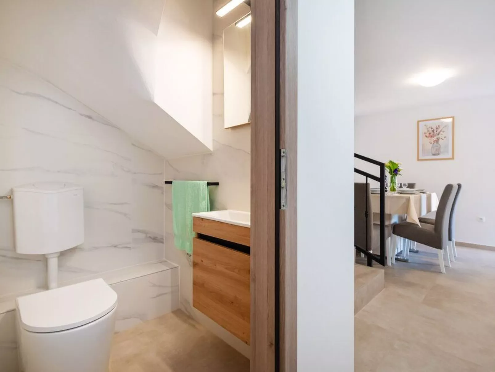 Mit Jacuzzi-TA Leut Agency-Inside