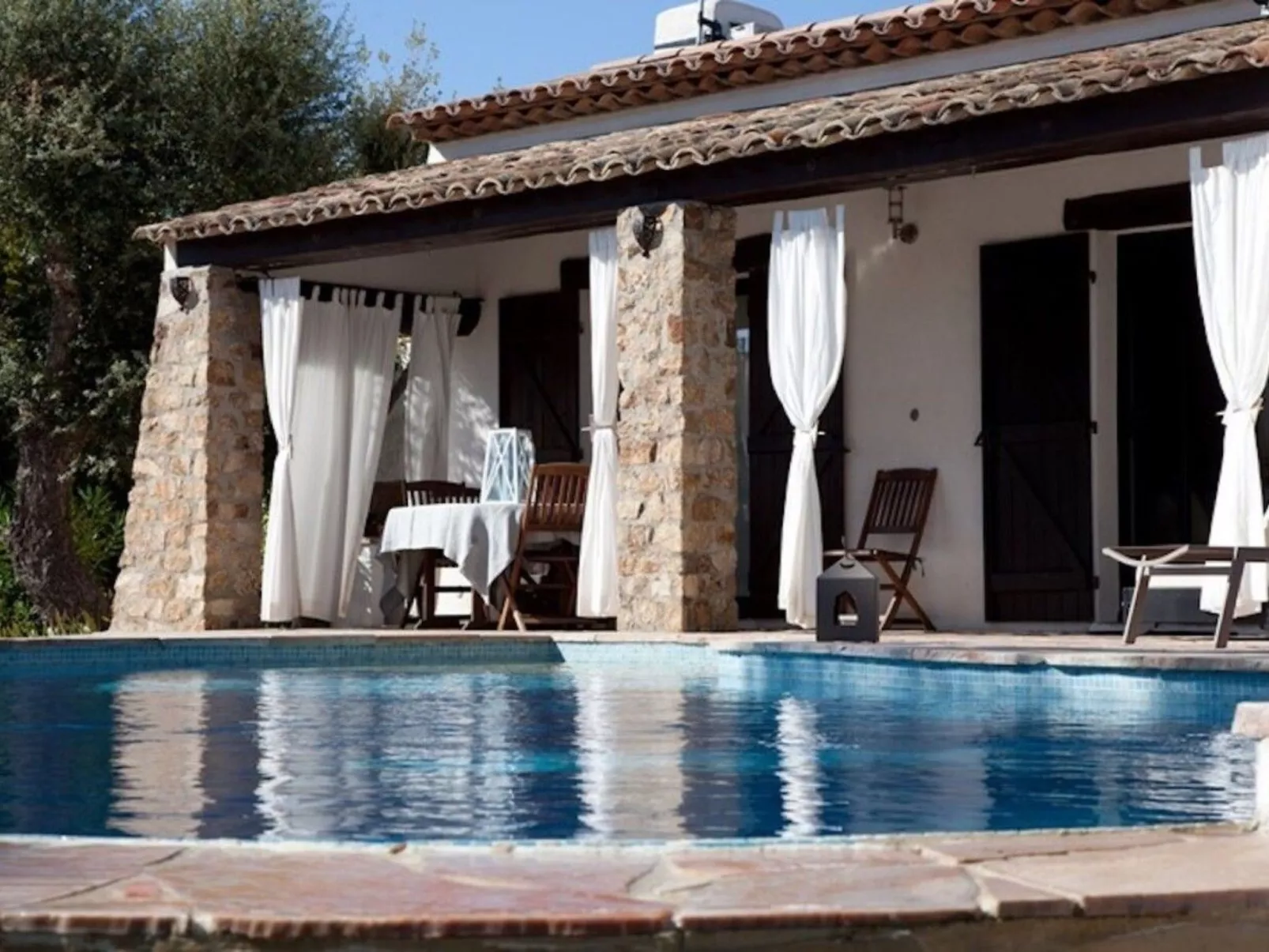 Herrliche Villa mit Meerblick, Pool, 400m vom Meer entfernt-Inside