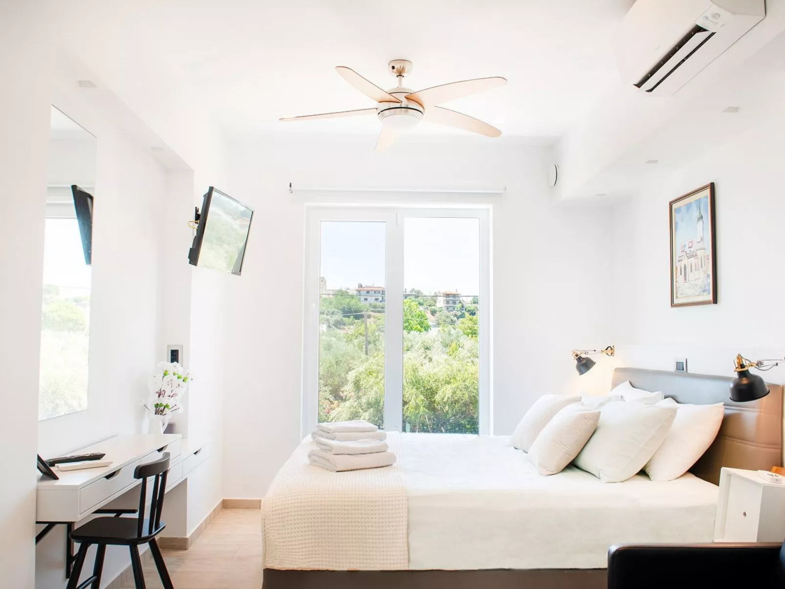 Geräumige Familienvilla, privater Pool und Garten-Dedans