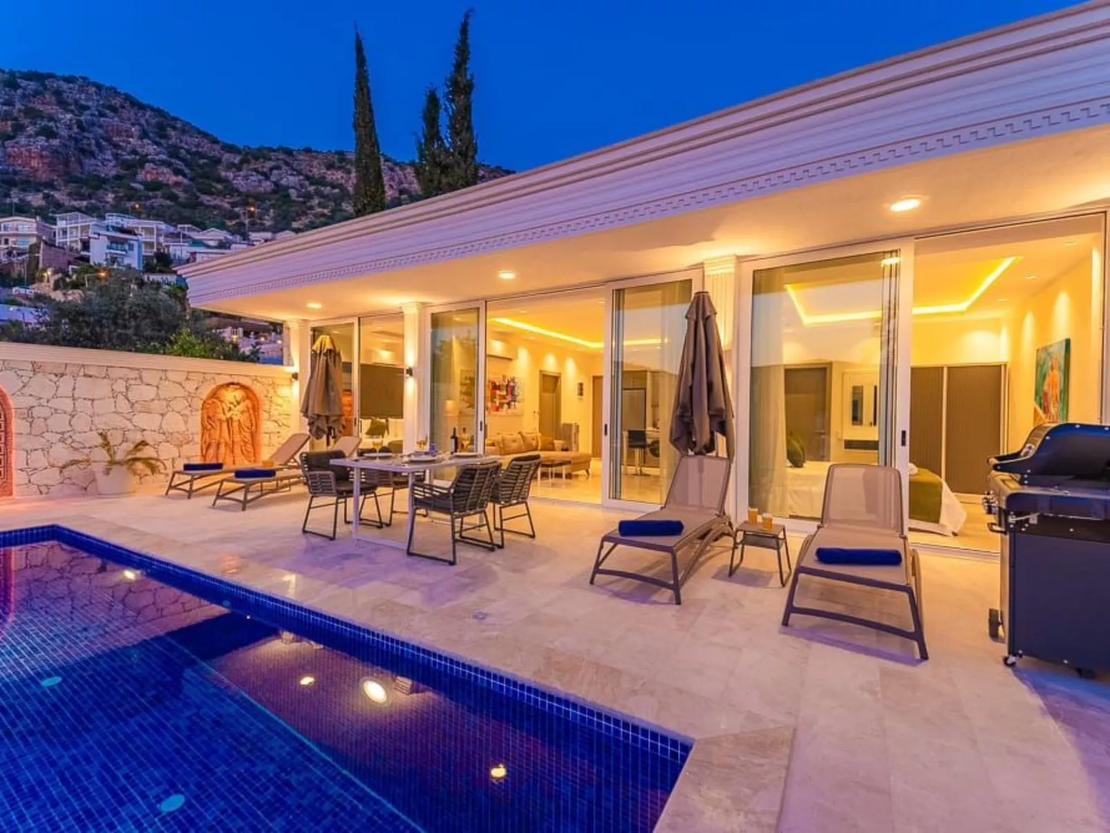 Villa direkt am Meer luxuriös für 4 Personen-Draußen