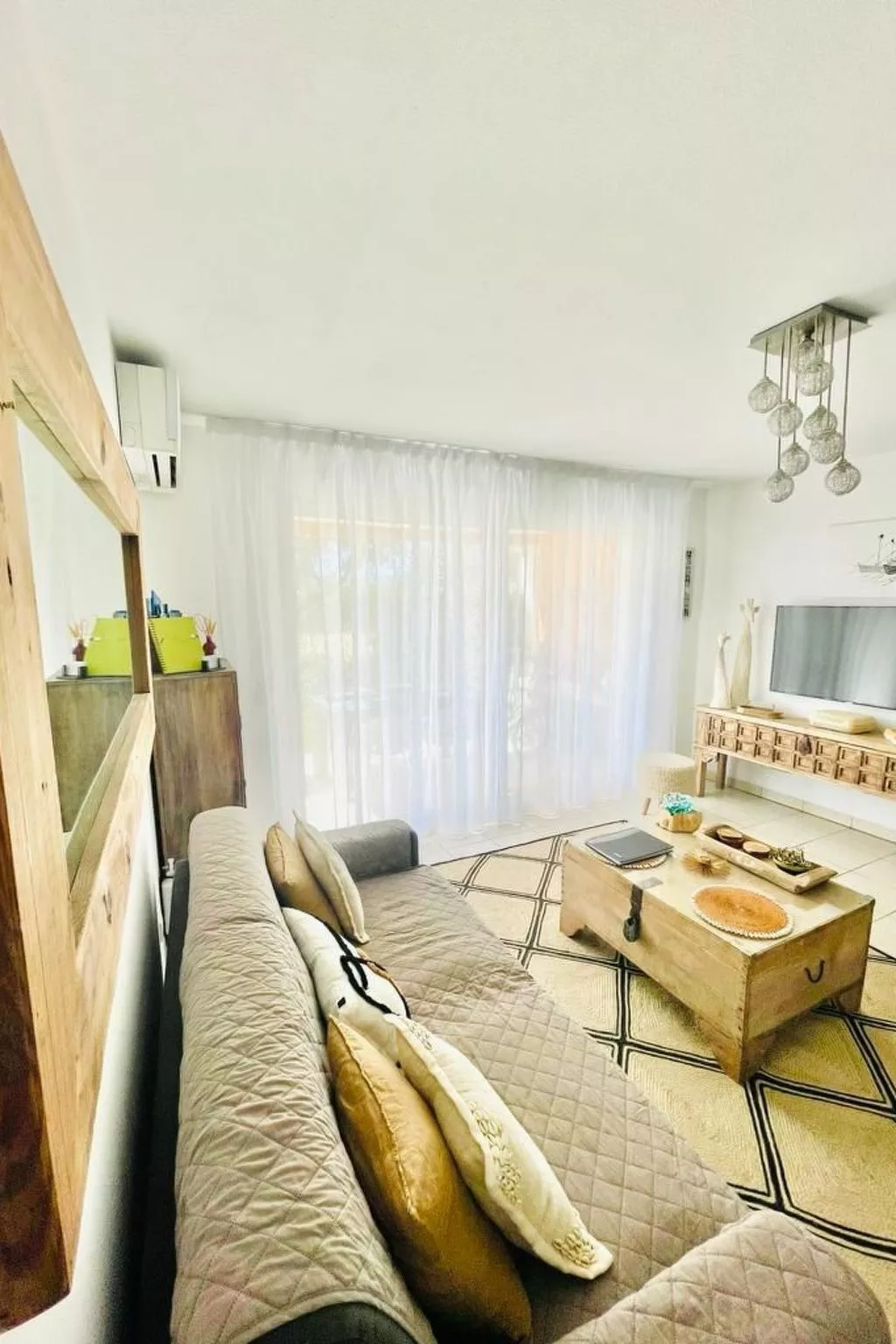 Domaine Sainte-Maxime Park -Grand T2-Inside