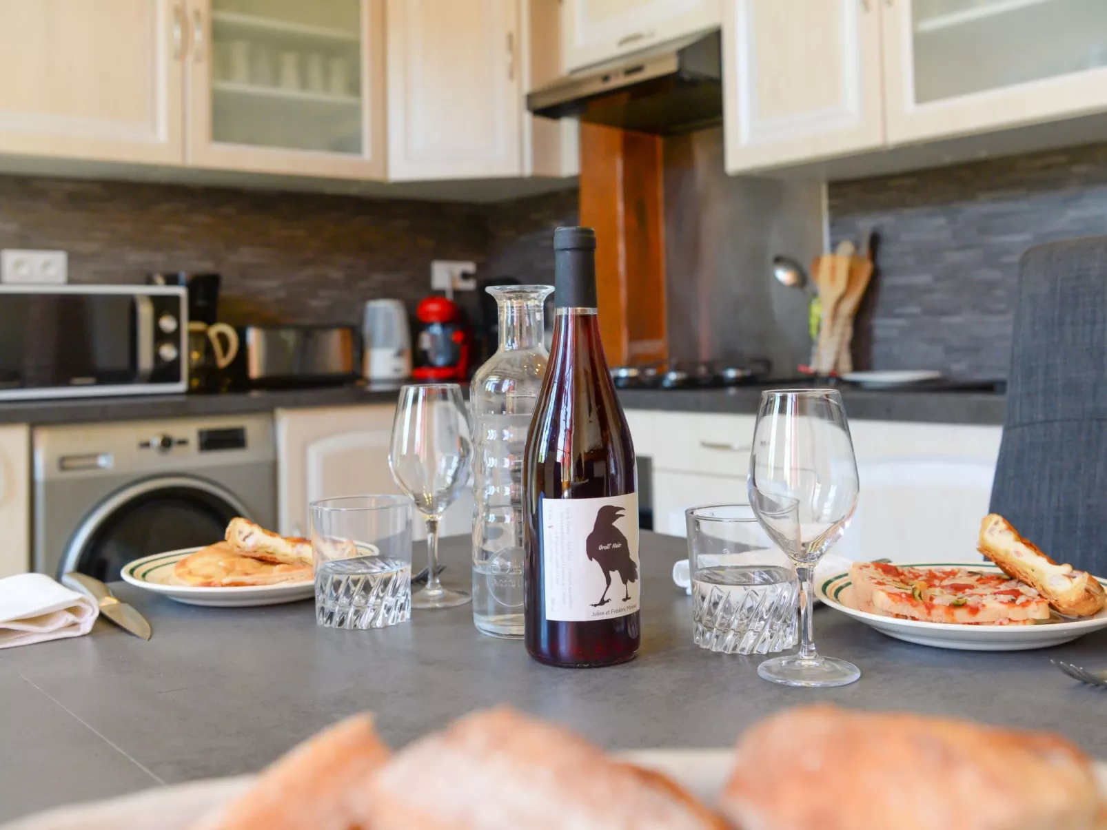 Der Ruf der freien Zone-Drinnen