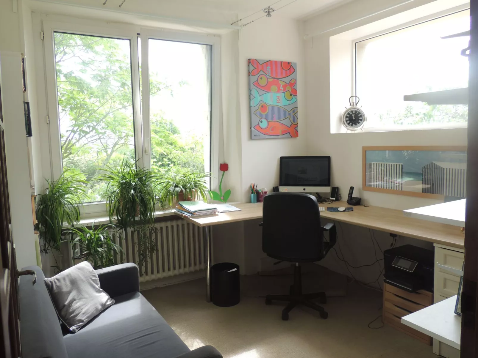 Großes Familienhaus mit schön angelegtem Garten-Dedans