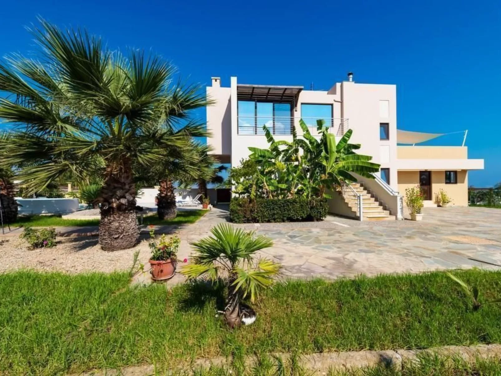 Ferienvilla "Xenos 2" mit Blick auf das Wasser-Outside