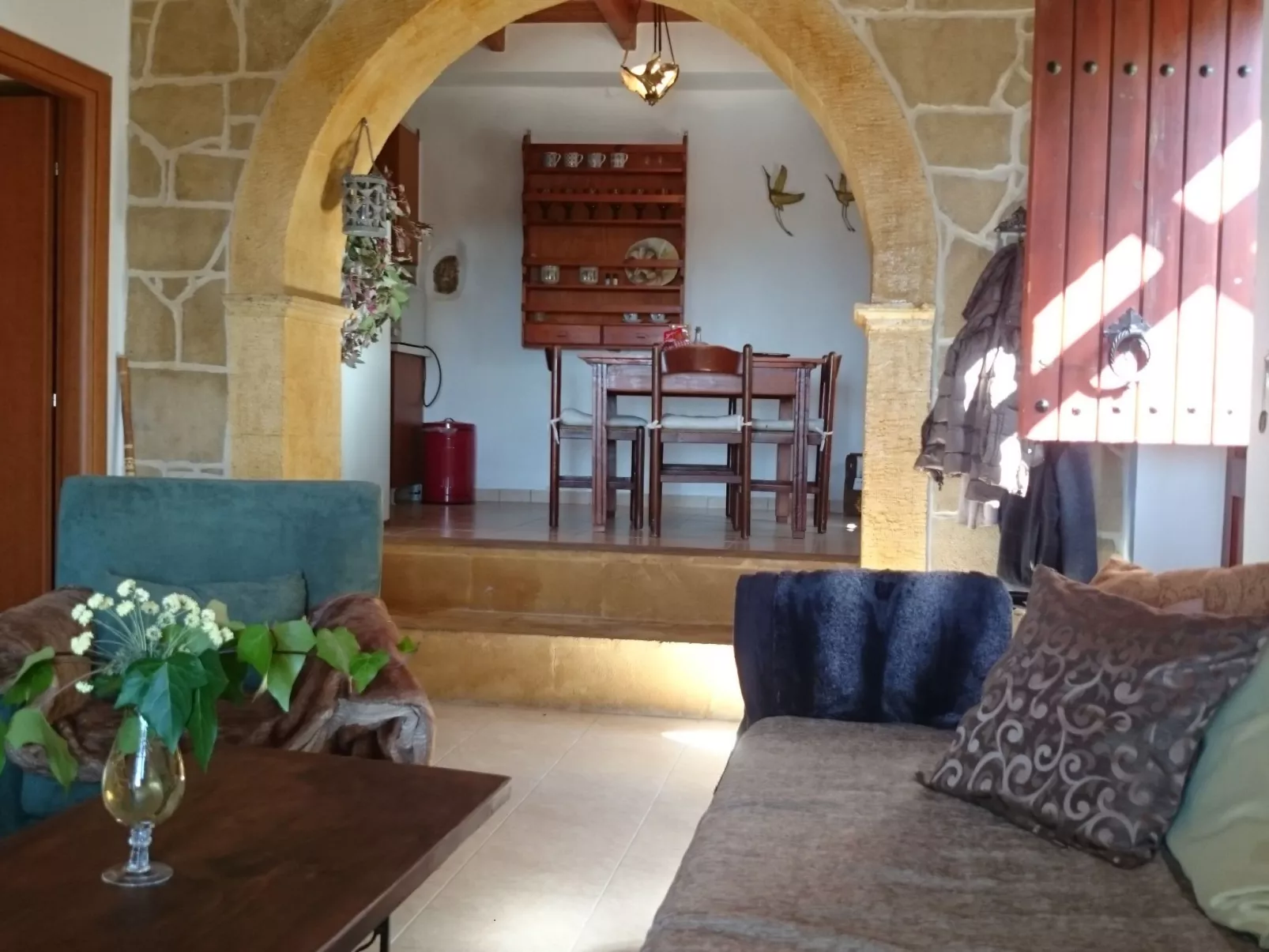 In Pefki mit Terrasse und Grill-Dedans