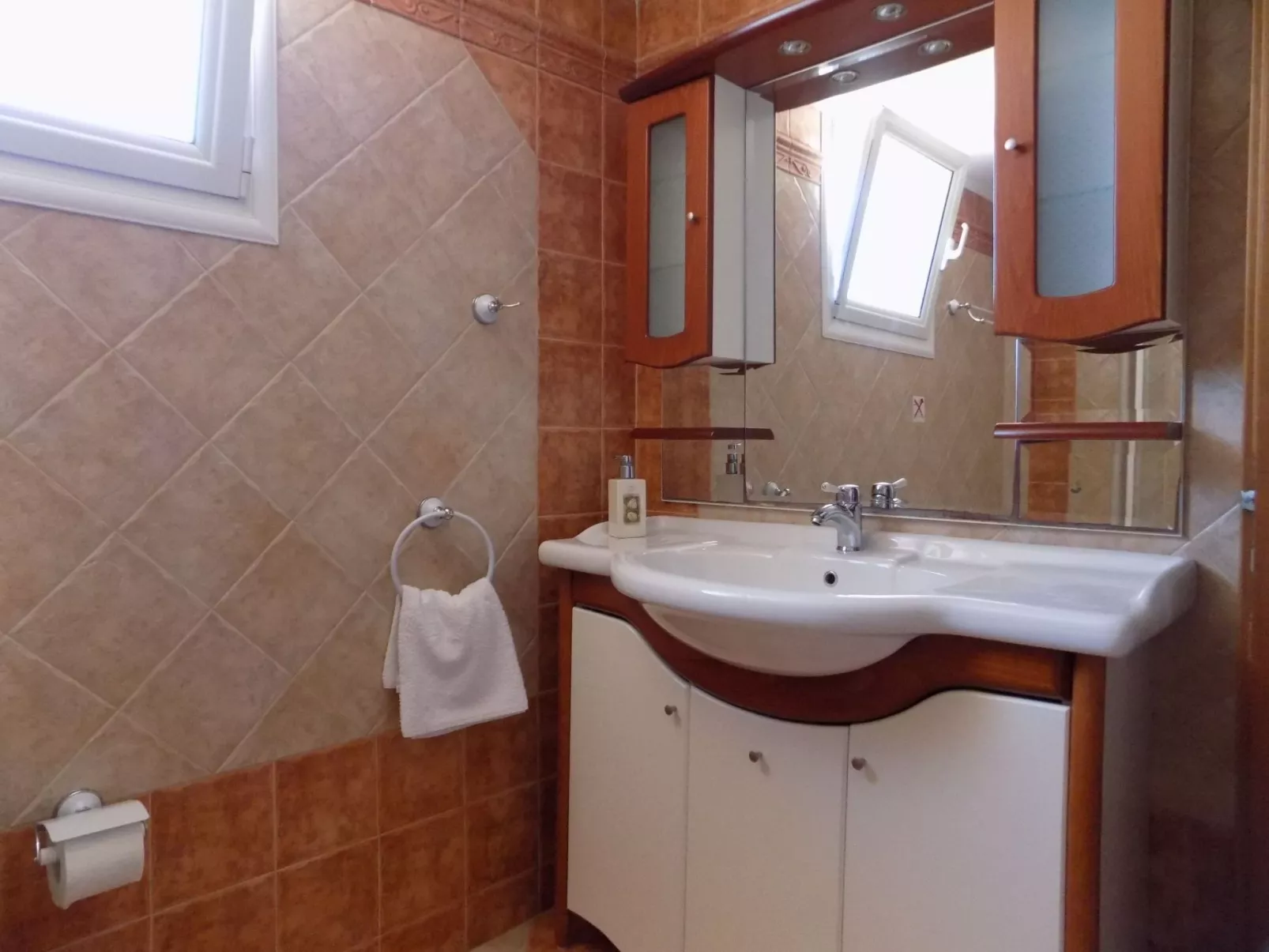 "Villa Rodon" mit privatem Pool-Dedans