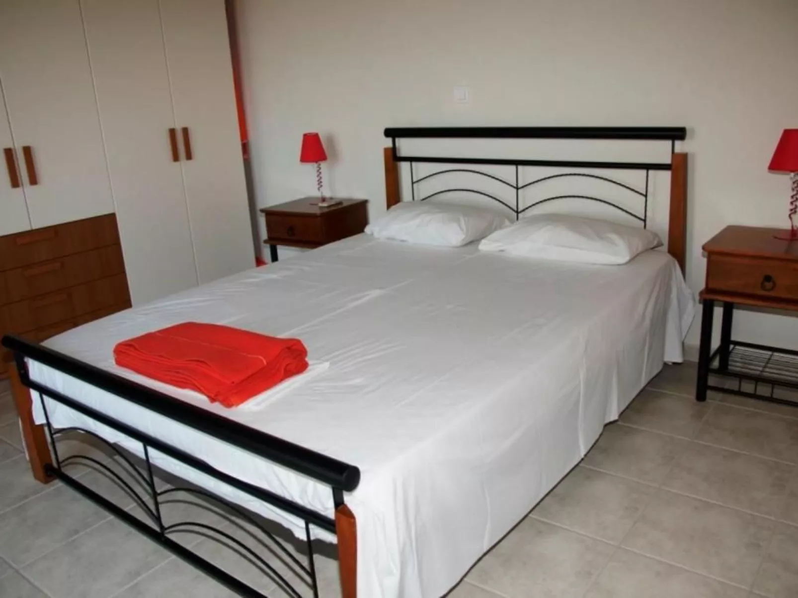 Paterakis Großes Studio Triopetra-Dedans