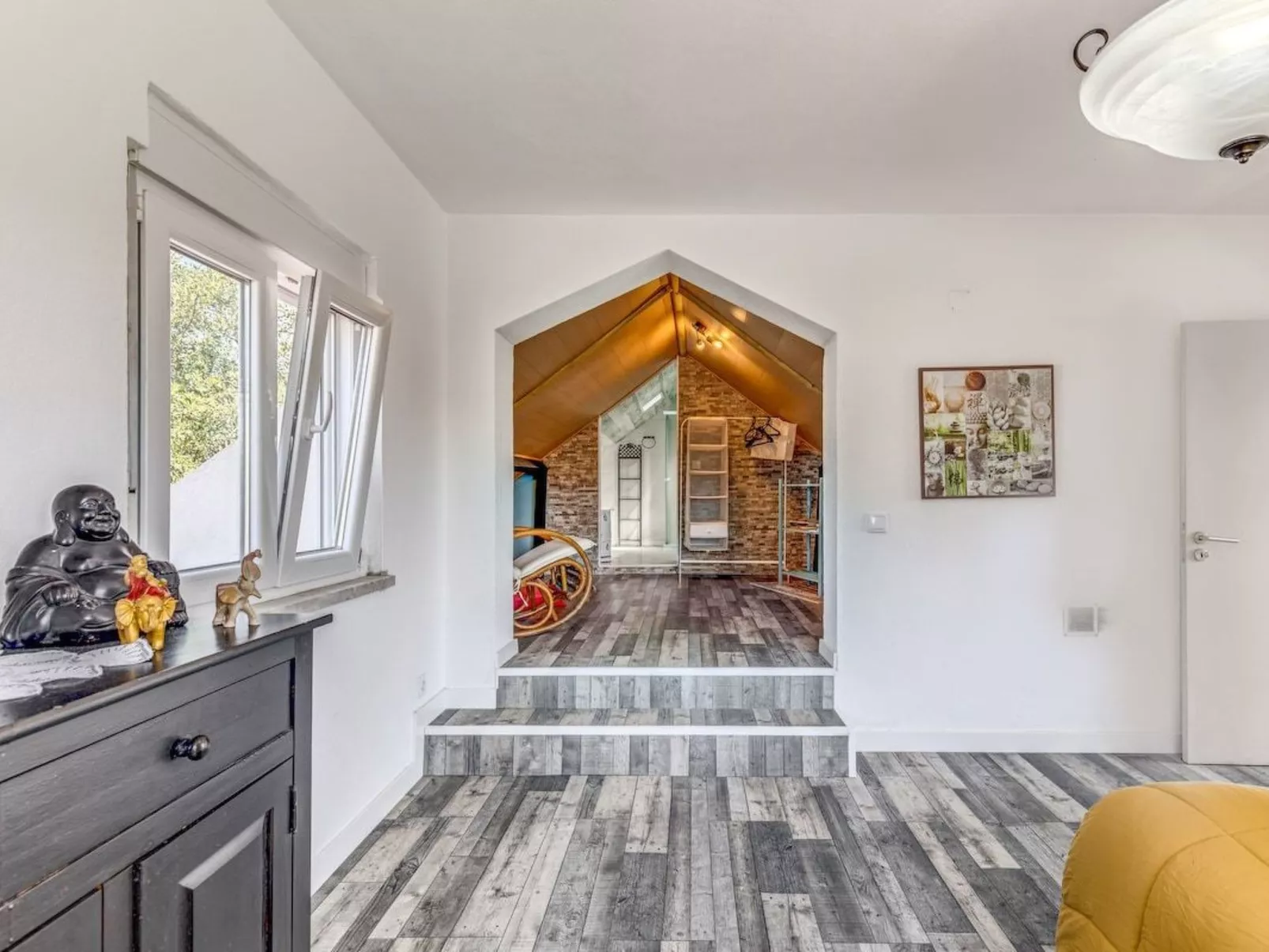 Die Welt des Mondes 2-Dedans