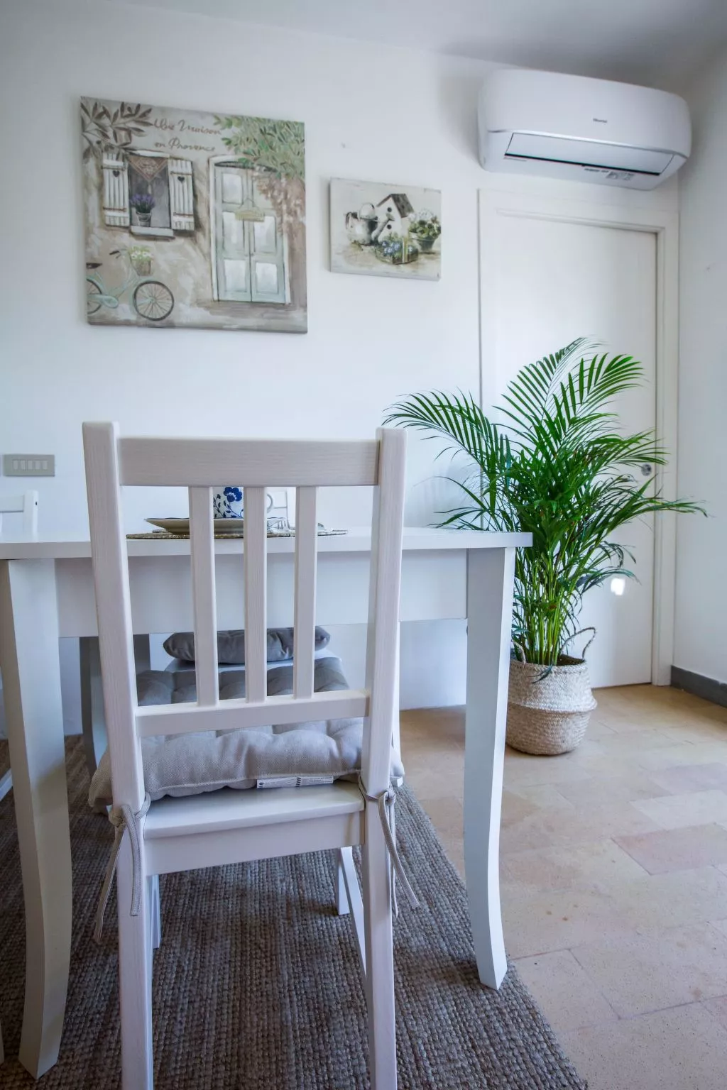 "Haustierfreundliches 'Cottage Glicini' mit Pool und Aussicht-Dedans