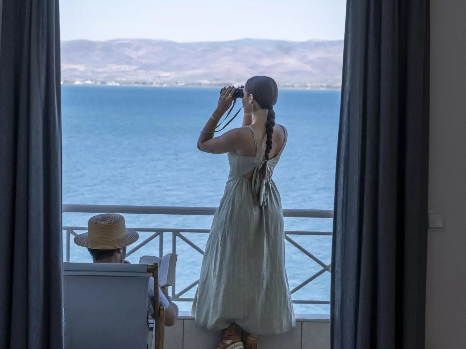 Zesa mit Balkon und Meerblick-Drinnen