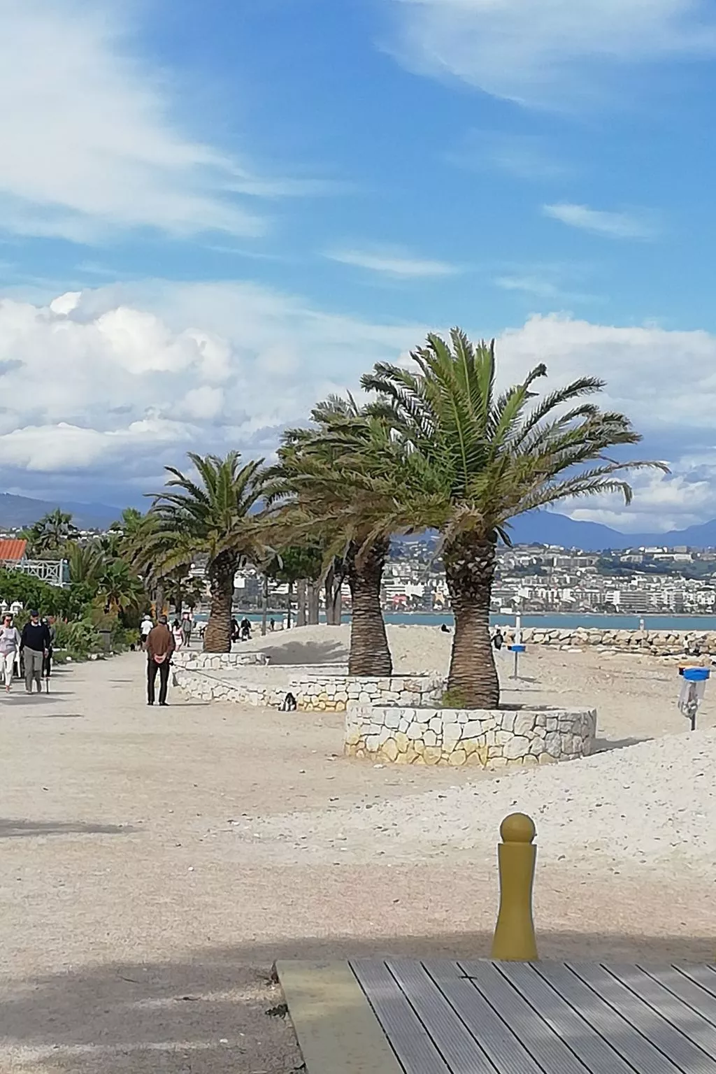 Gemütliche Wohnung, 5 Minuten vom Strand entfernt-Outside