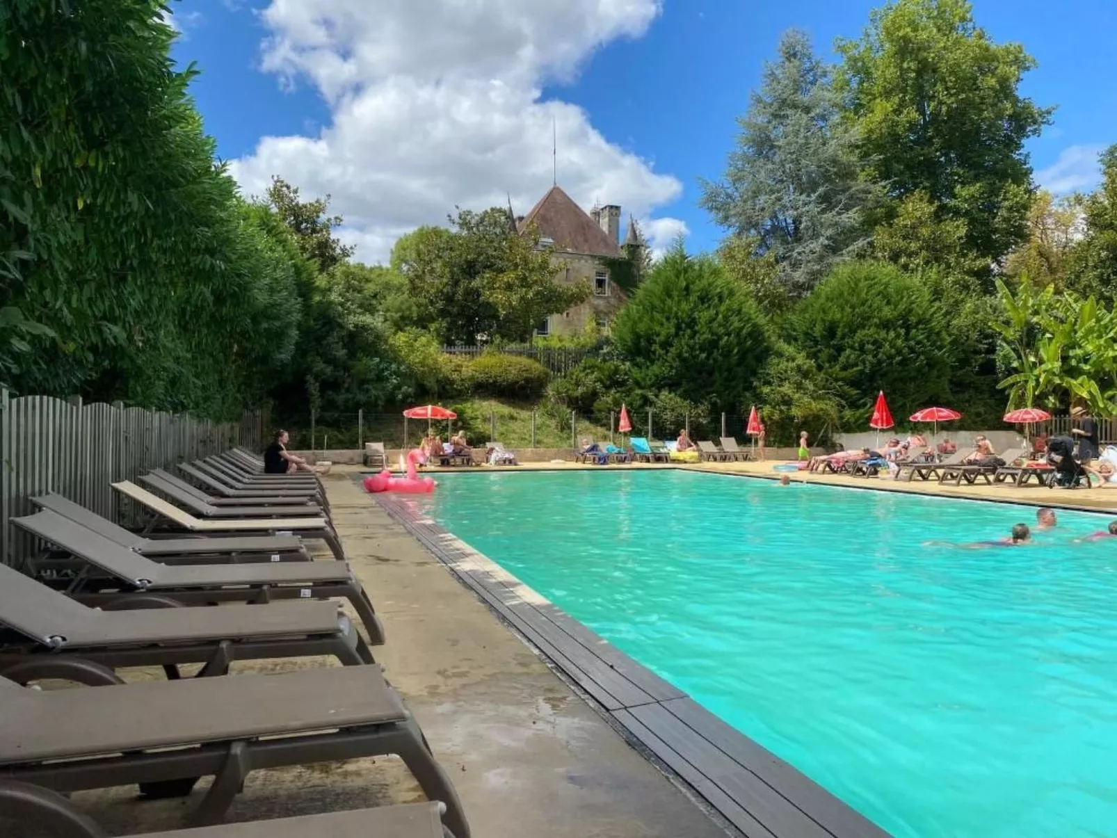 Chalet B10 Yemanisi in der Dordogne-Image-tags.info