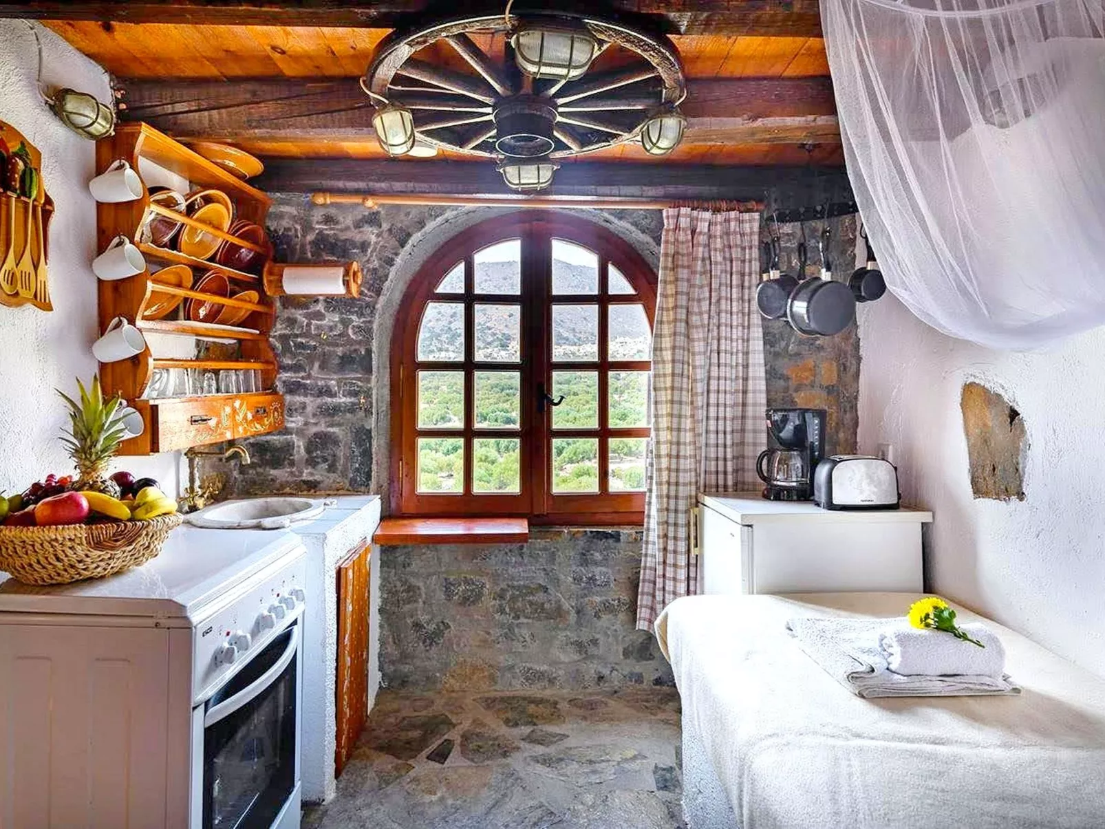 Authentisches kretisches Steinhaus Clio mit Aussicht-Drinnen