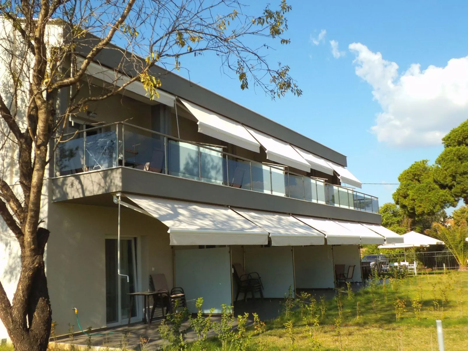 Finikas Garden Nikit-Outside