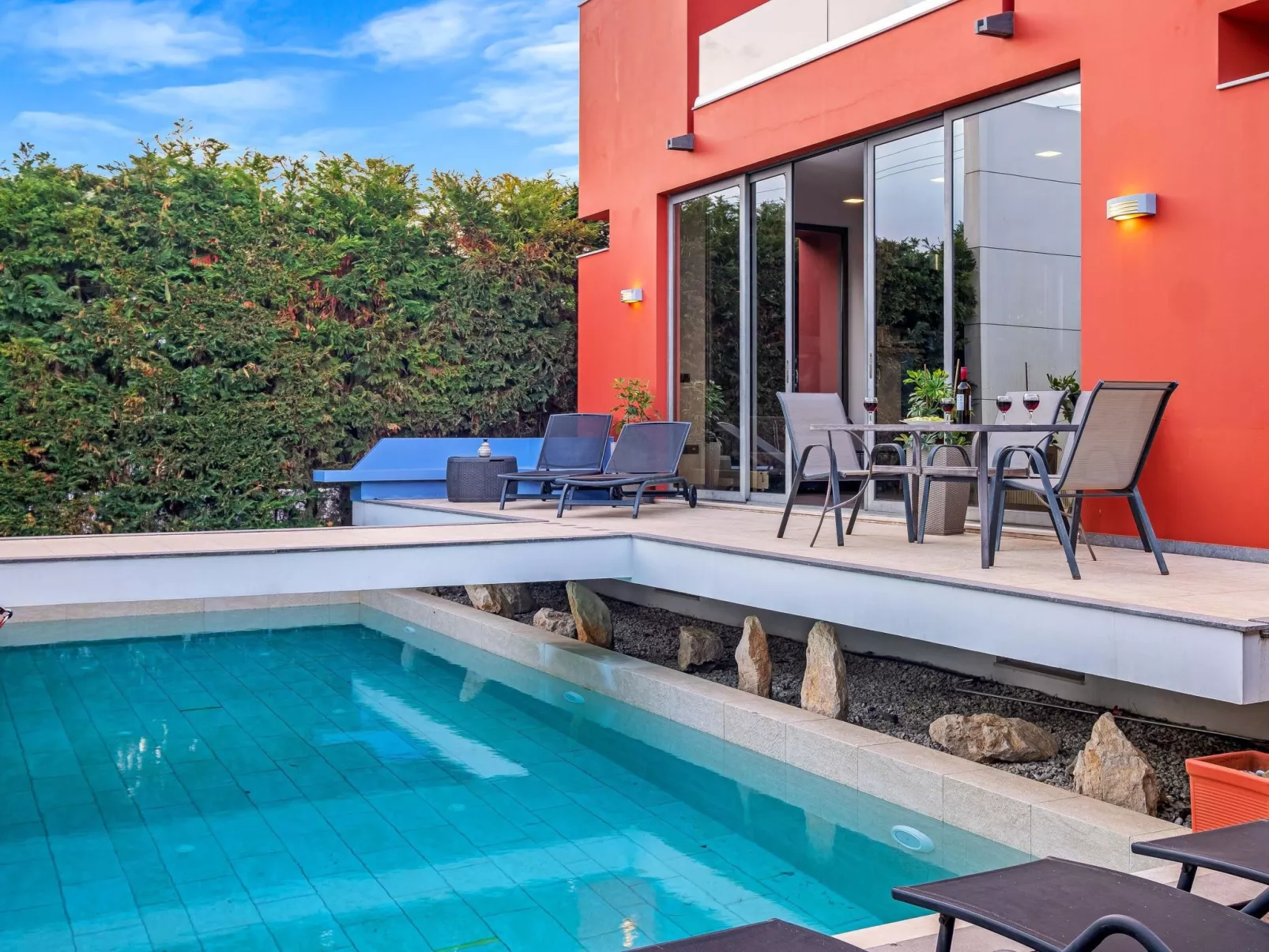 Charmante Mandelvilla auf der Insel Rhodos-Dehors