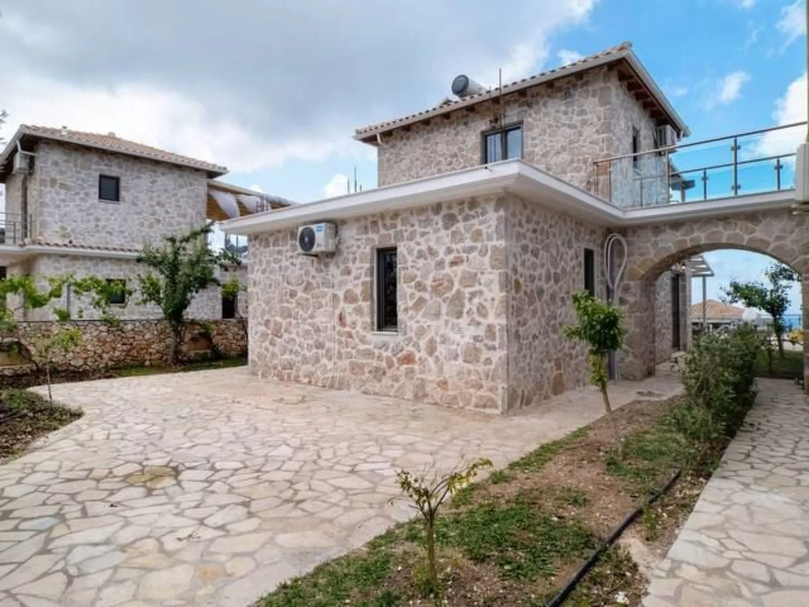 Luxuriöse Steinvilla Angela in der Nähe von Kathisma-Image-tags.info