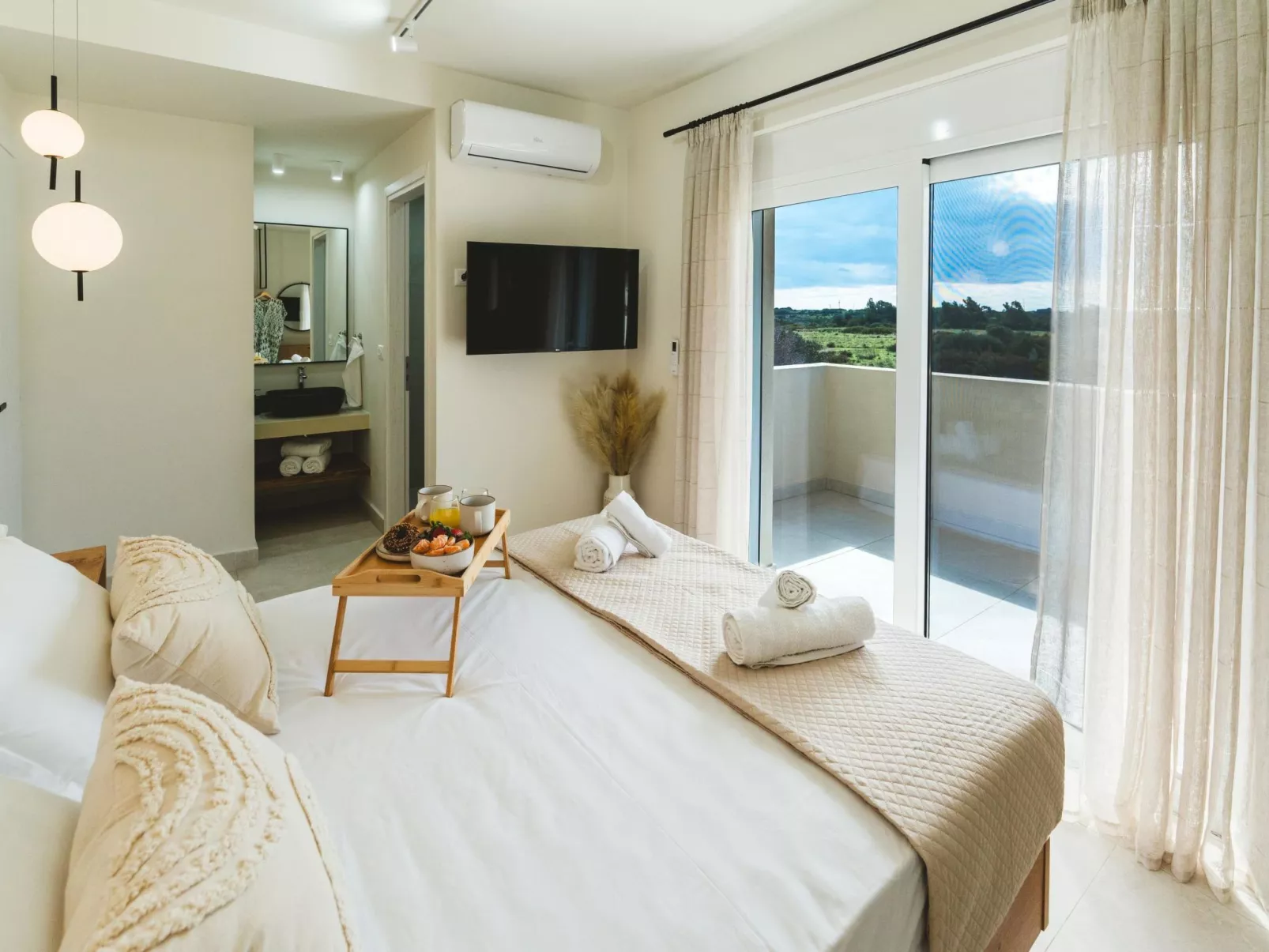 Kleopatras Villa-Dedans