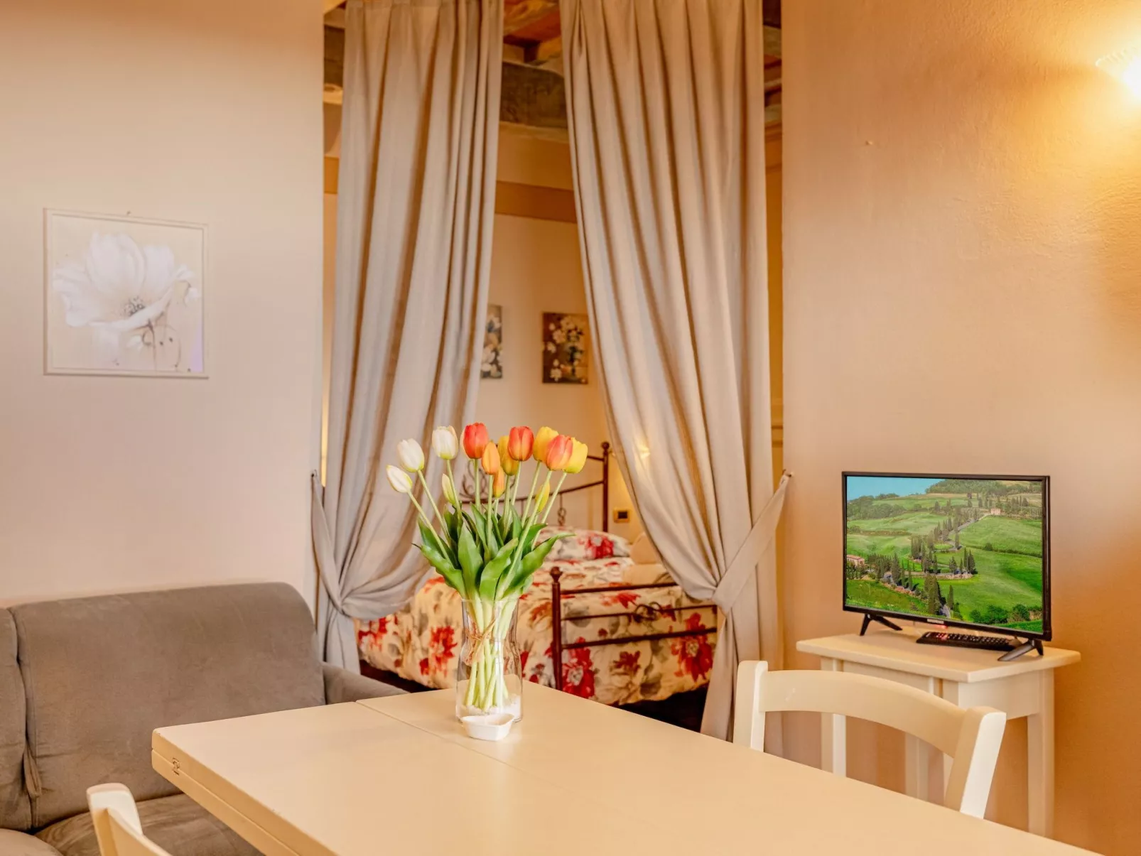 "Archi B4 sanguineto"-Drinnen