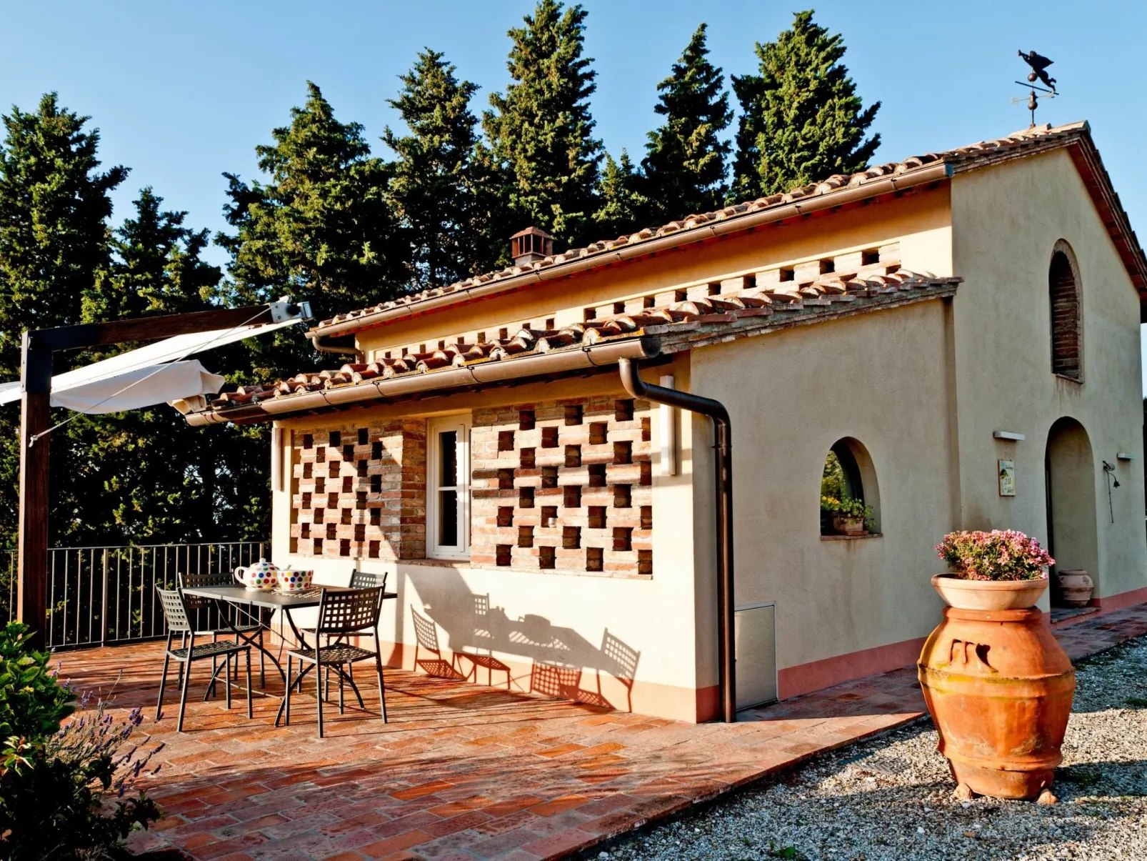 "Colle sotto 4" mit Infinity-Pool-Image-tags.info