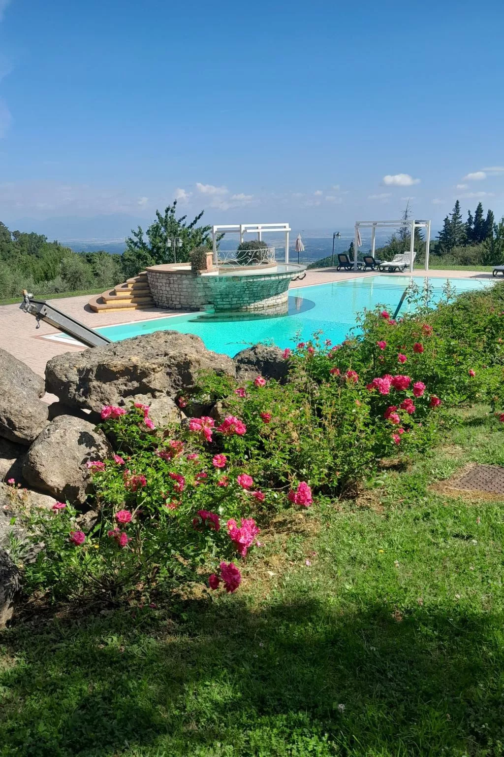 Für 10 Personen und 4 Kinder in Chianni, Toskana (Provinz Pisa)-Outside