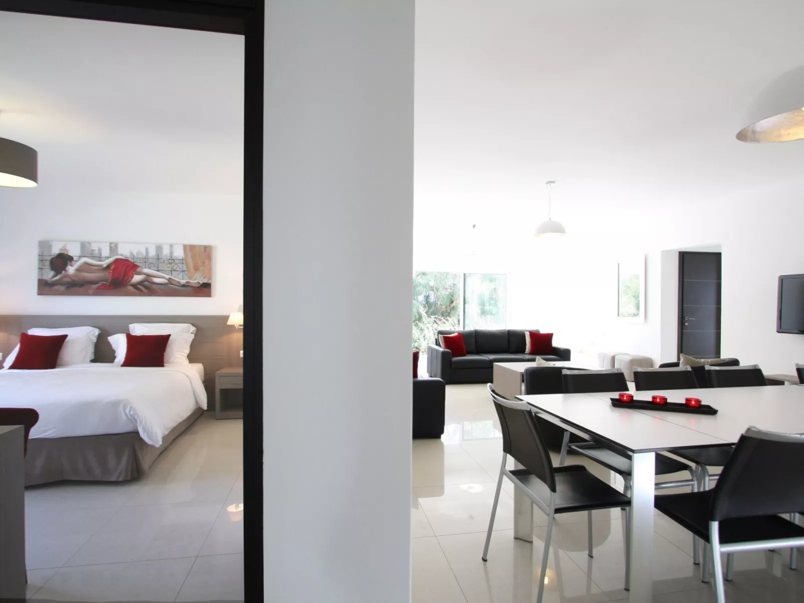 Villa mit 6 Schlafzimmern, privatem Pool Garten und Parkplatz-Dedans