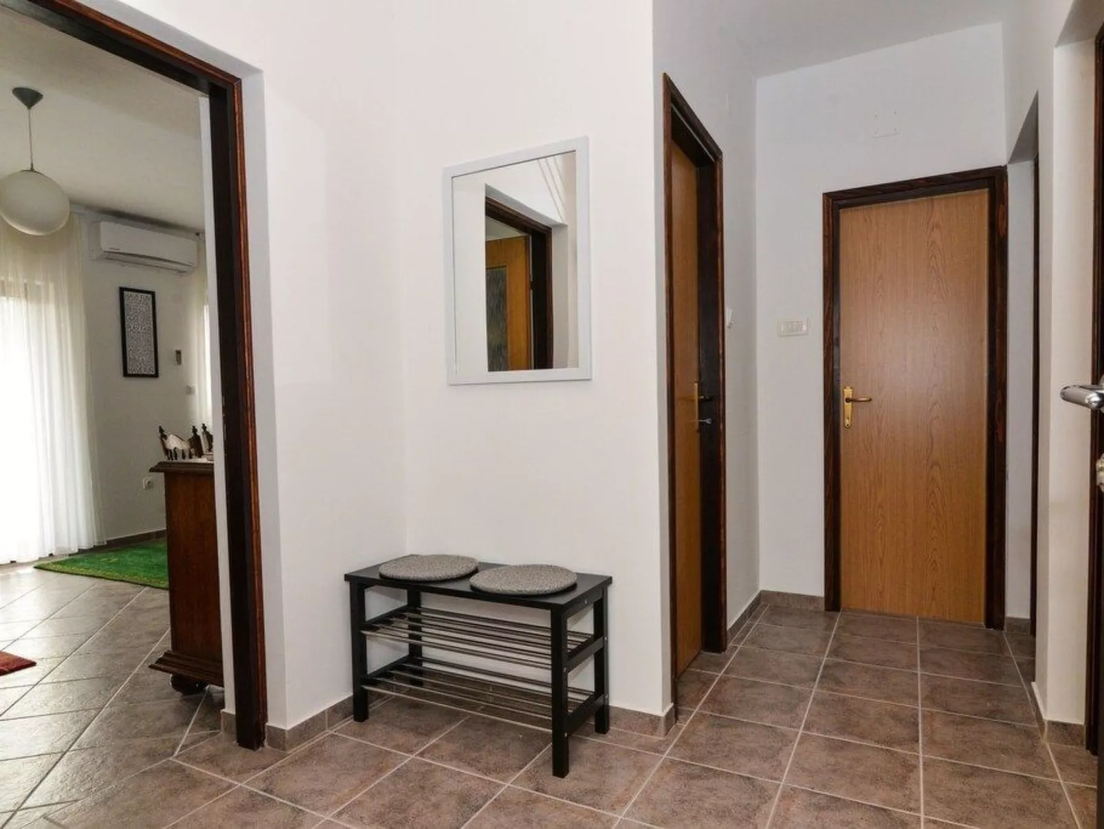 Komfortable Wohnung in der Nähe des Sandstrandes-Dedans