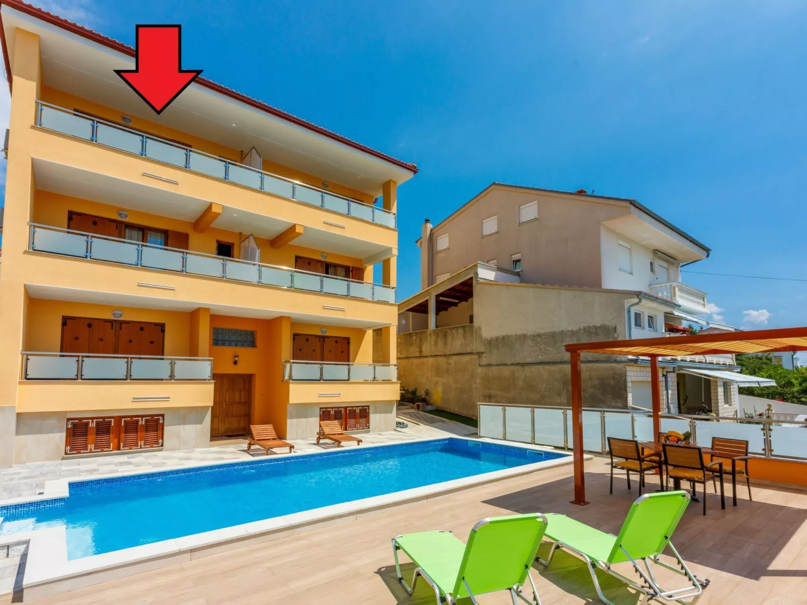 "Kauric" mit Gemeinschaftspool