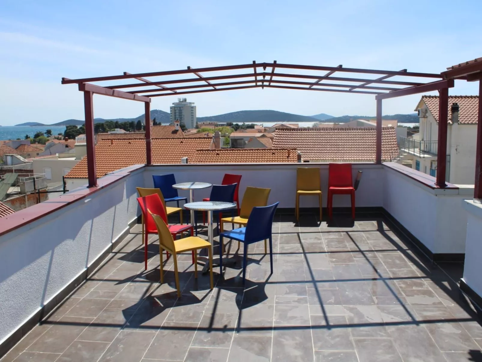 In Vodice mit Terrasse-Dehors