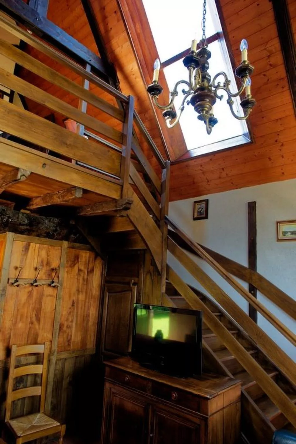 Domäne mit eigenem Garten und Grill-Dedans