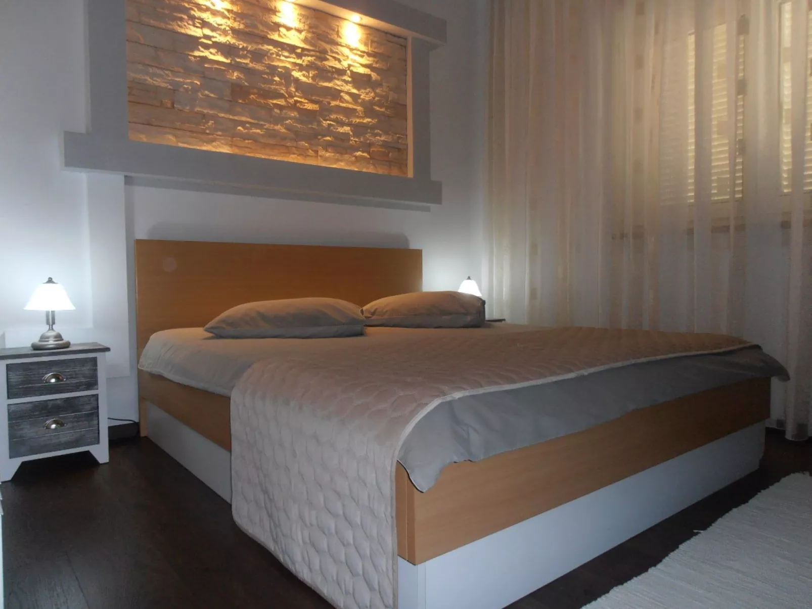 "Ines 1"-Image-tags.info