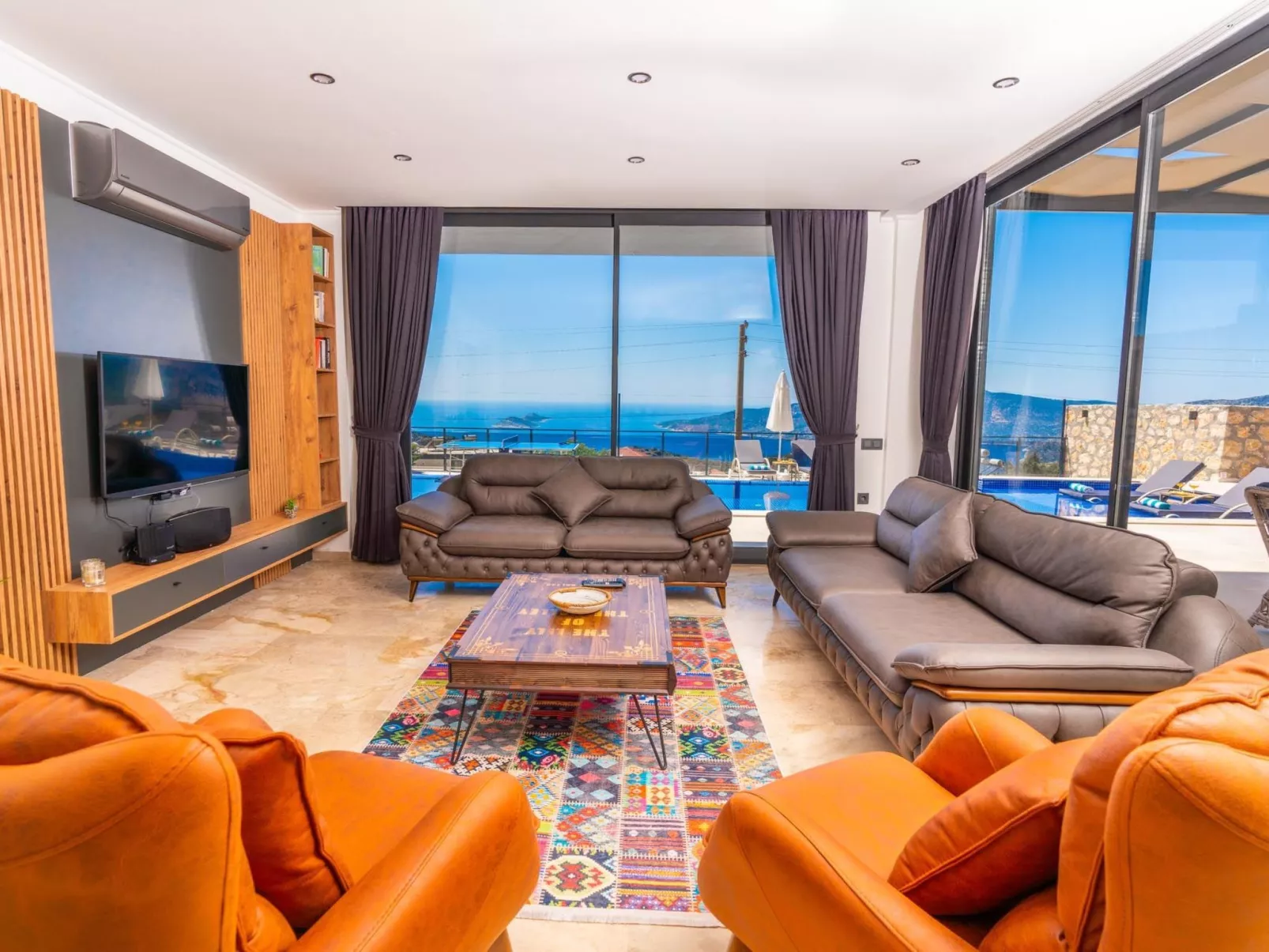 Azda-Image-tags.info