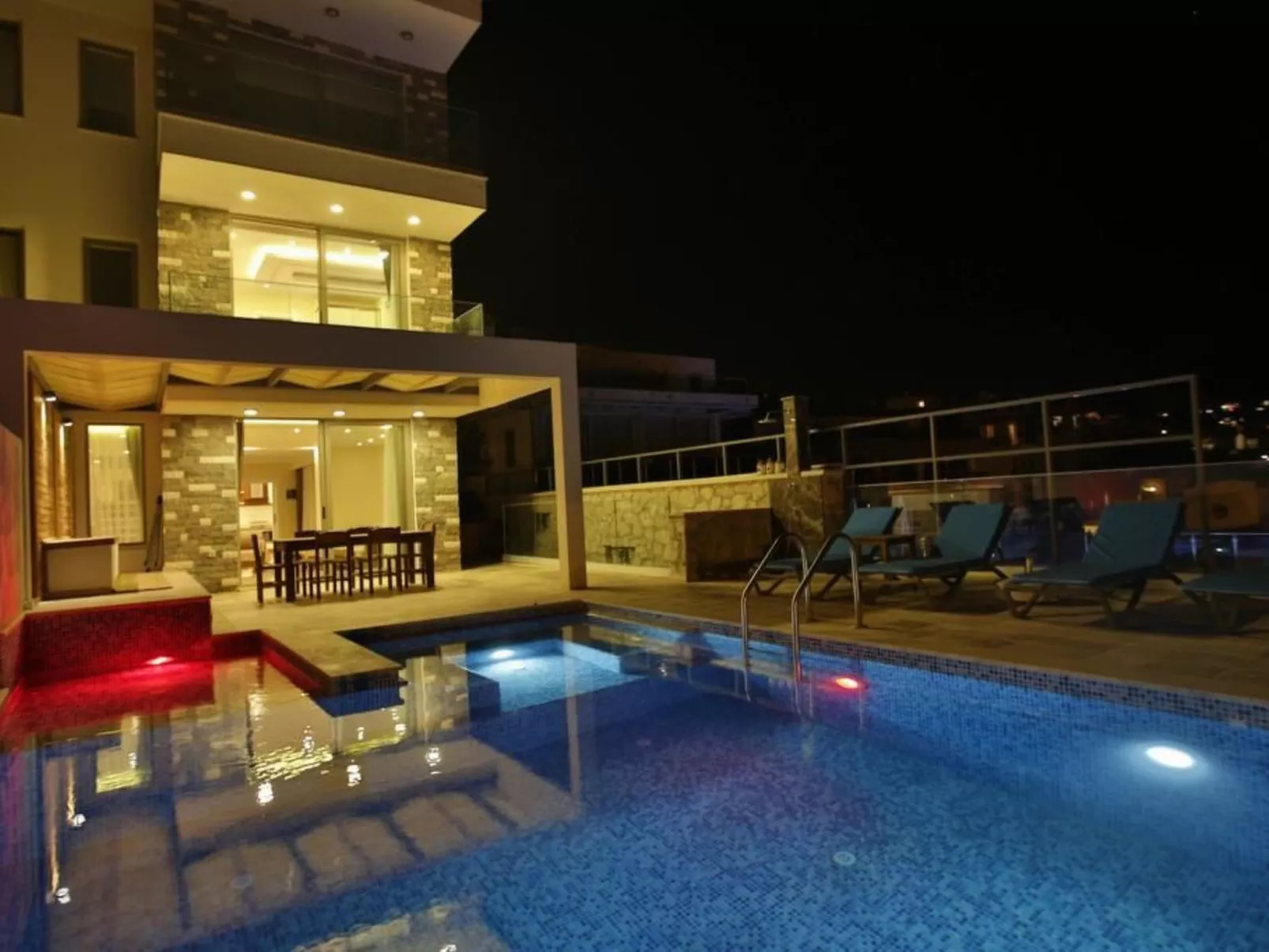 Villa Pool 2 mit Meerblick-Image-tags.info