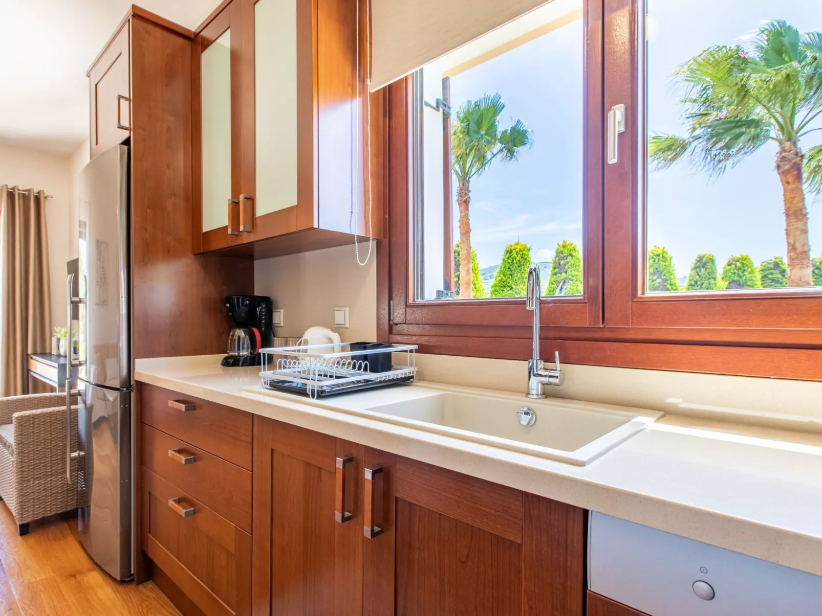 Cold Crest Haus-Image-tags.info