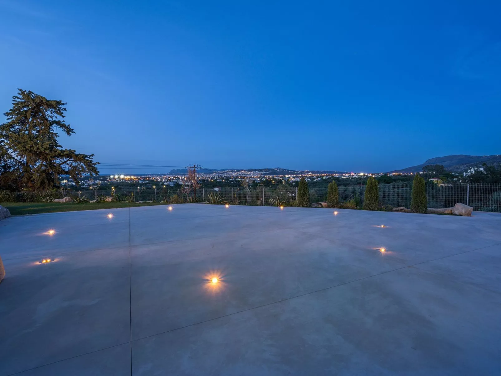 Luxuriöse Villa Olivenest mit Pool, BBQ und Whirlpool-Outside