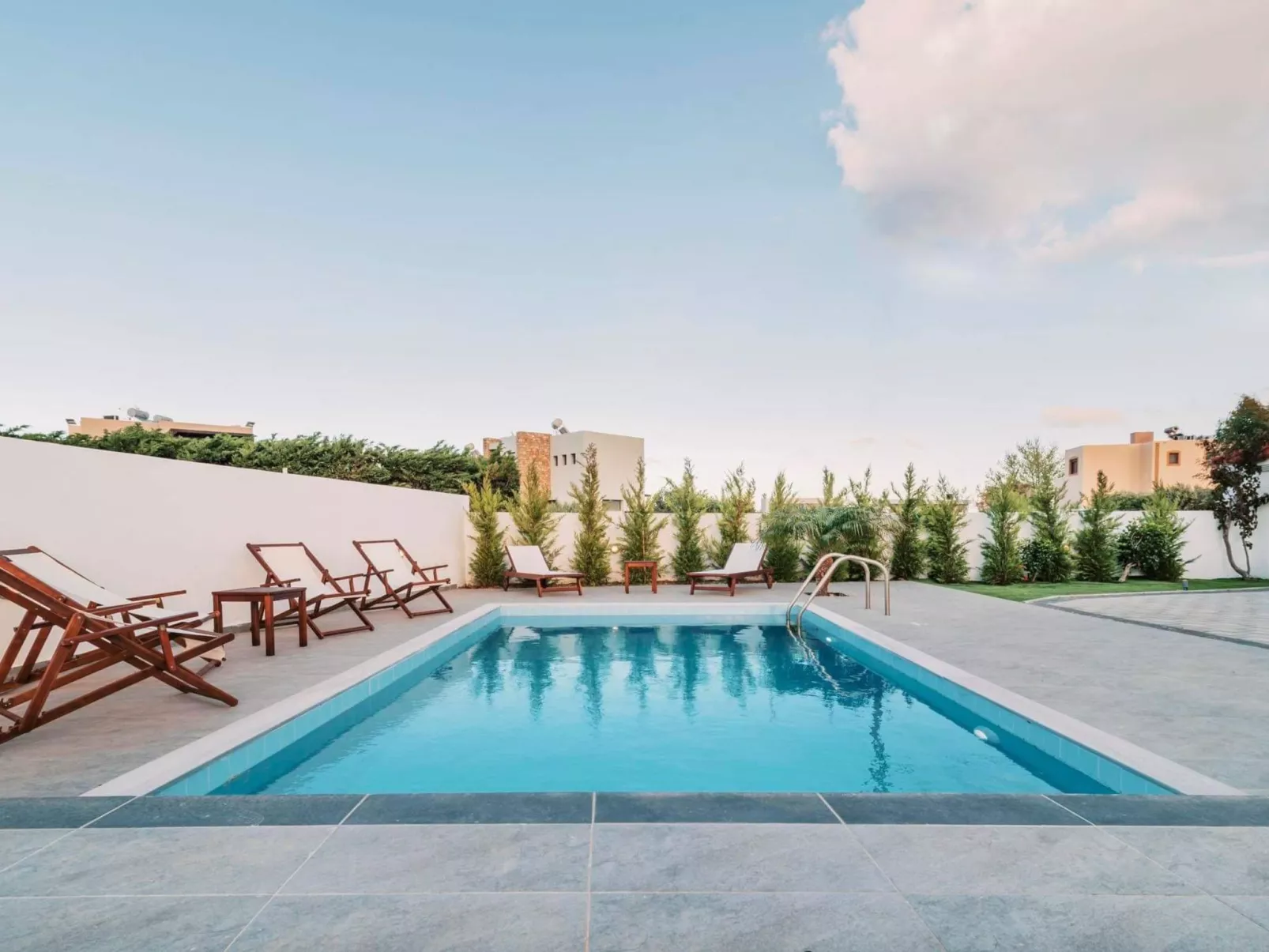 Wunderschöne Villa Infinity Blue-Image-tags.info