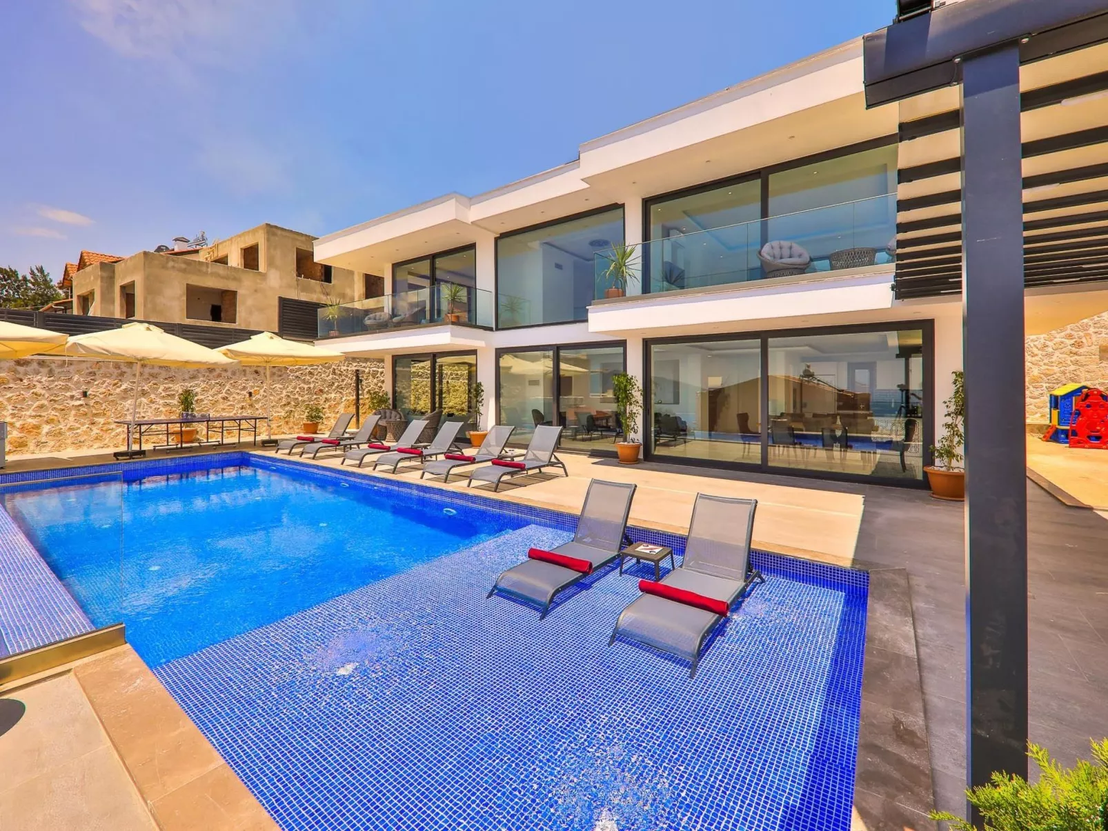 Villa Pasha-Draußen