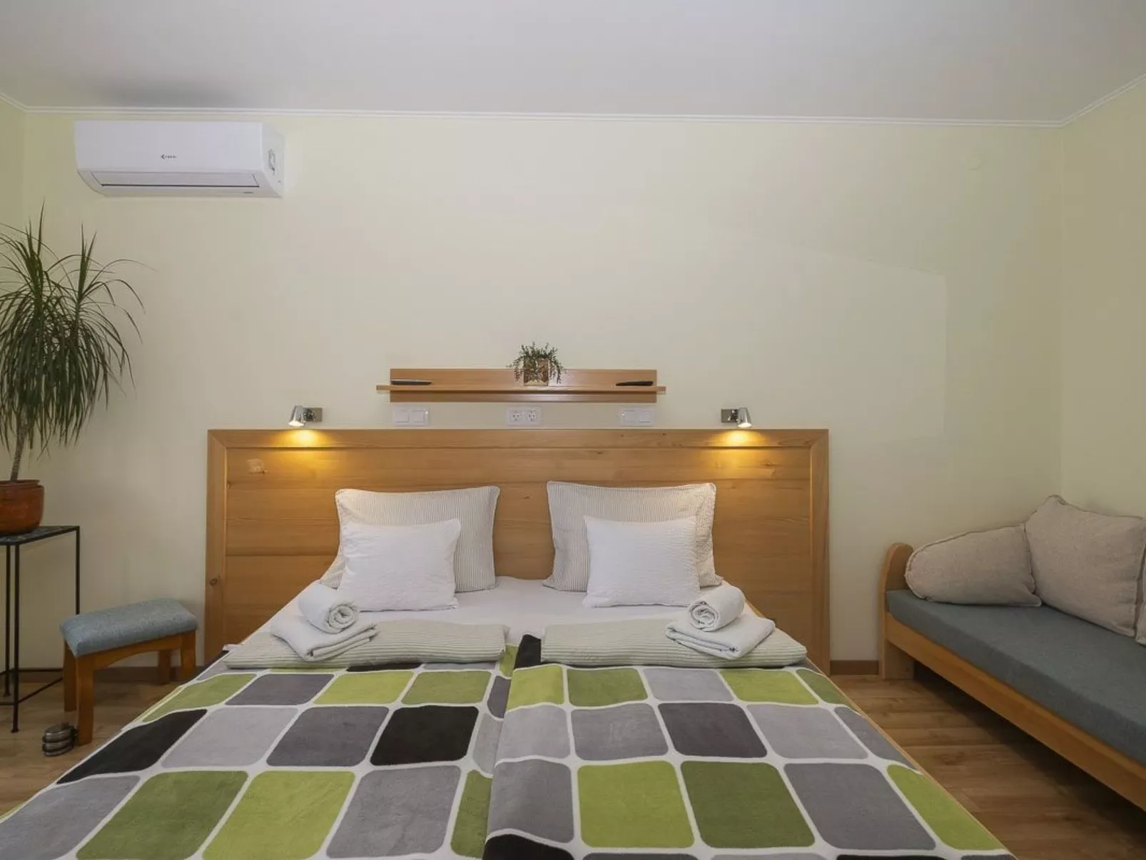 Apartement mit Balkon Nr.5 Ács Apartman Hévíz