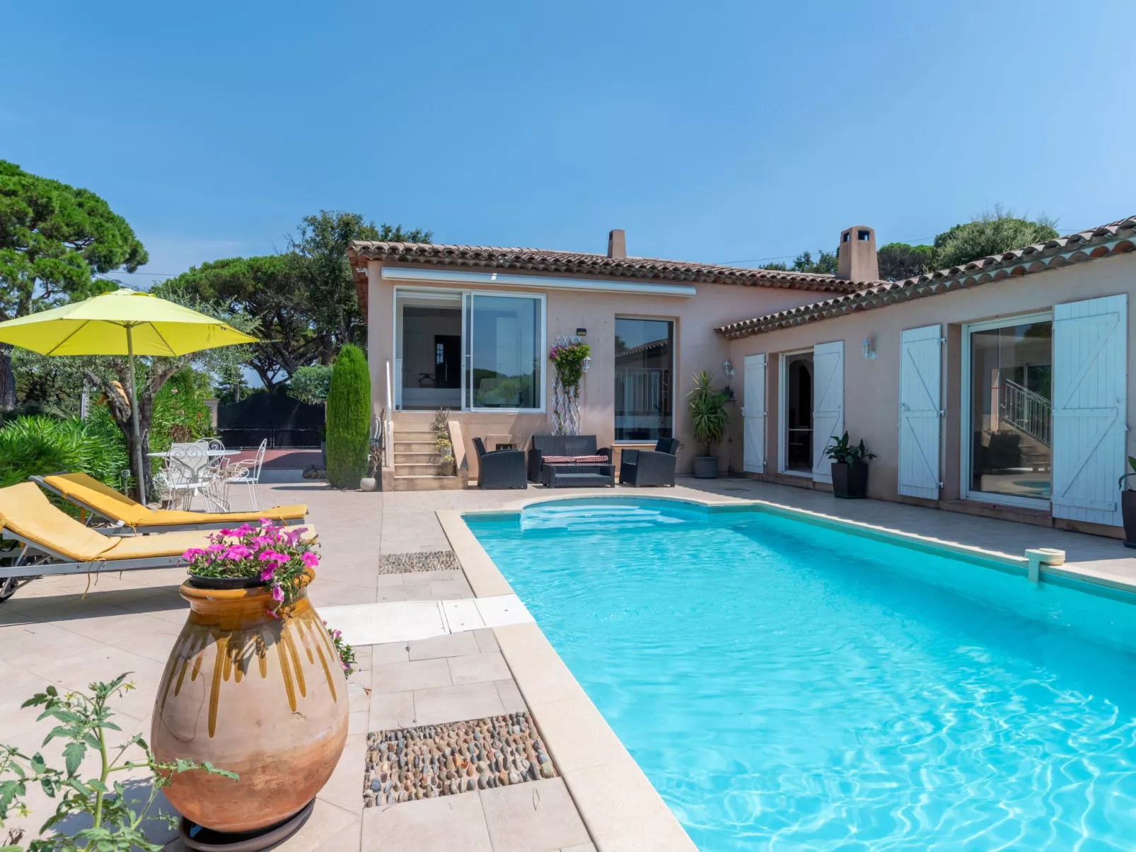 "Villa Cypangha"-Dehors