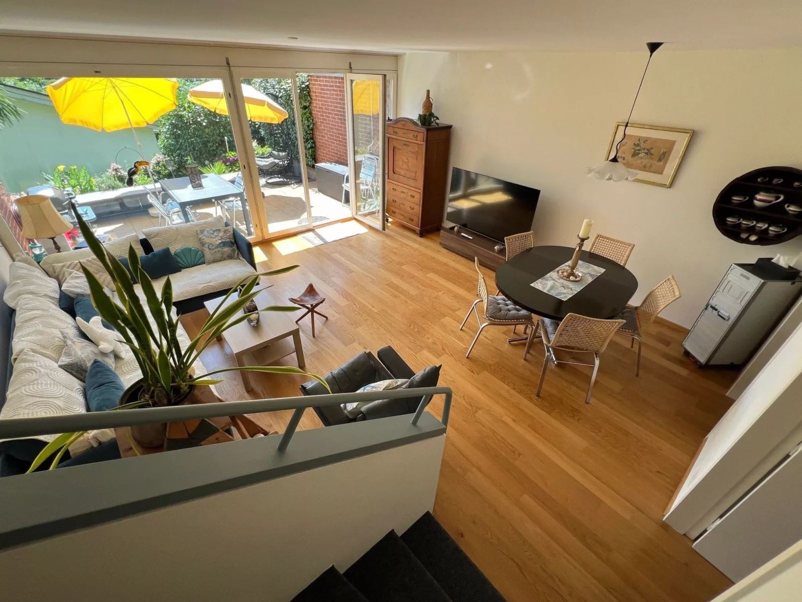 Navengana 5 mit Pool-Drinnen