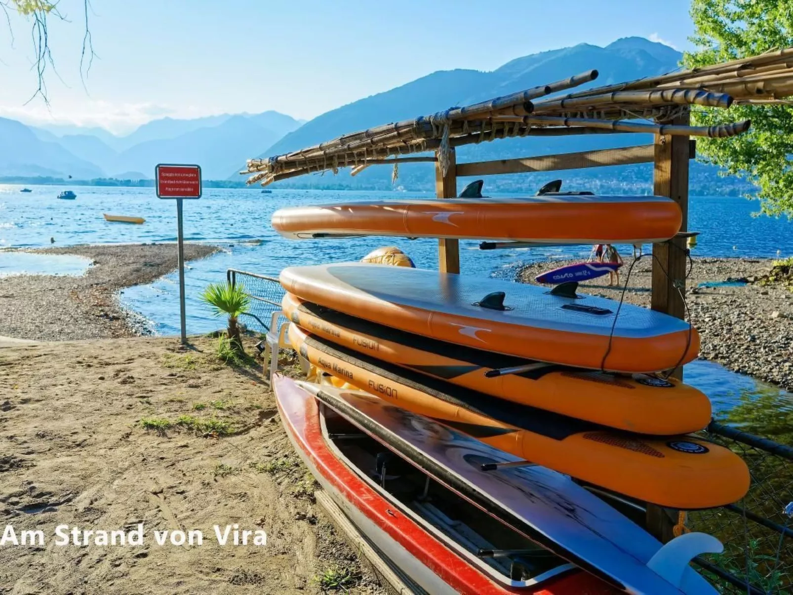 Studio mit Blick auf das Wasser-Image-tags.info