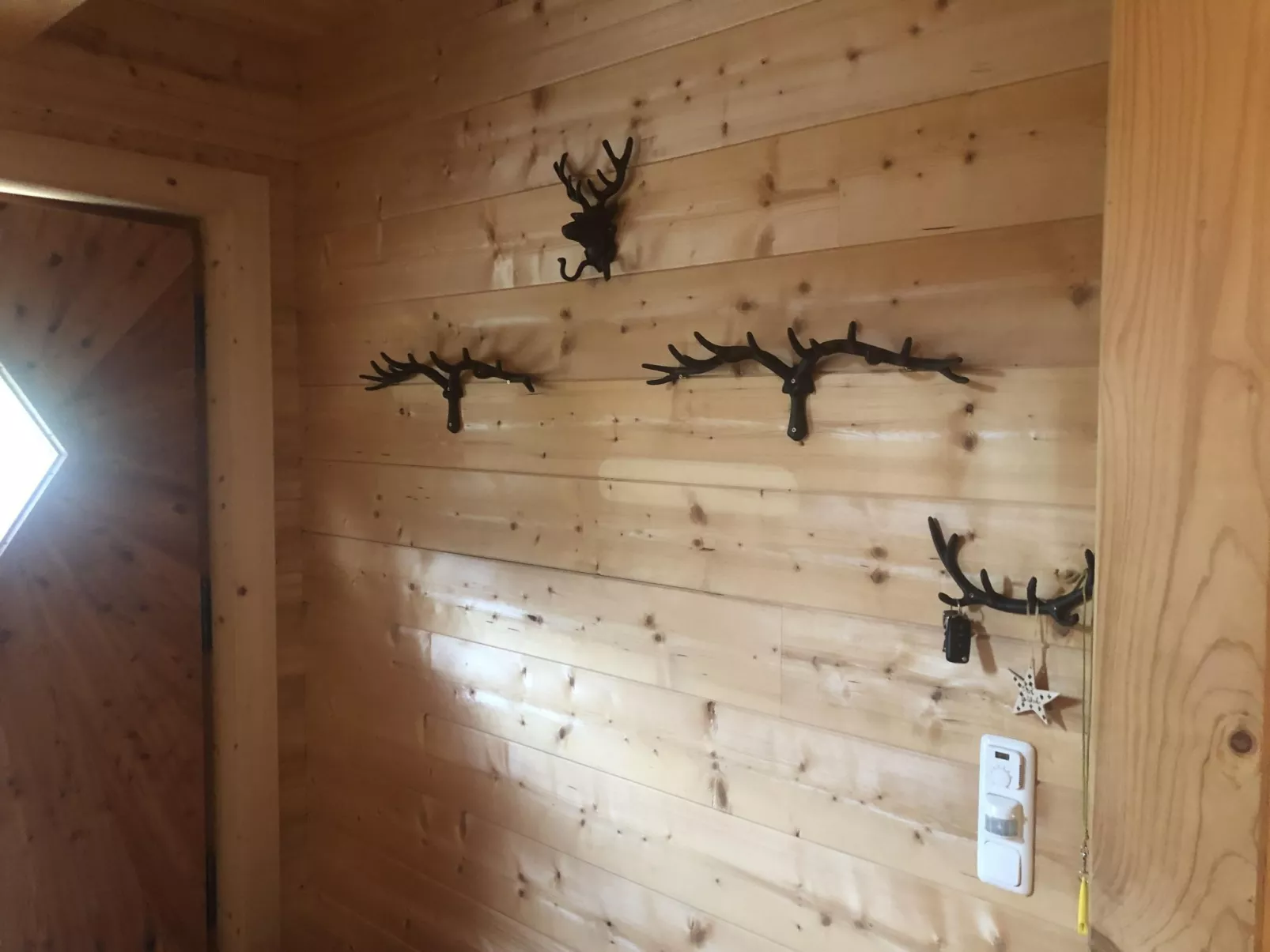 Villa mit Garten, Terrasse und Grill-Dehors