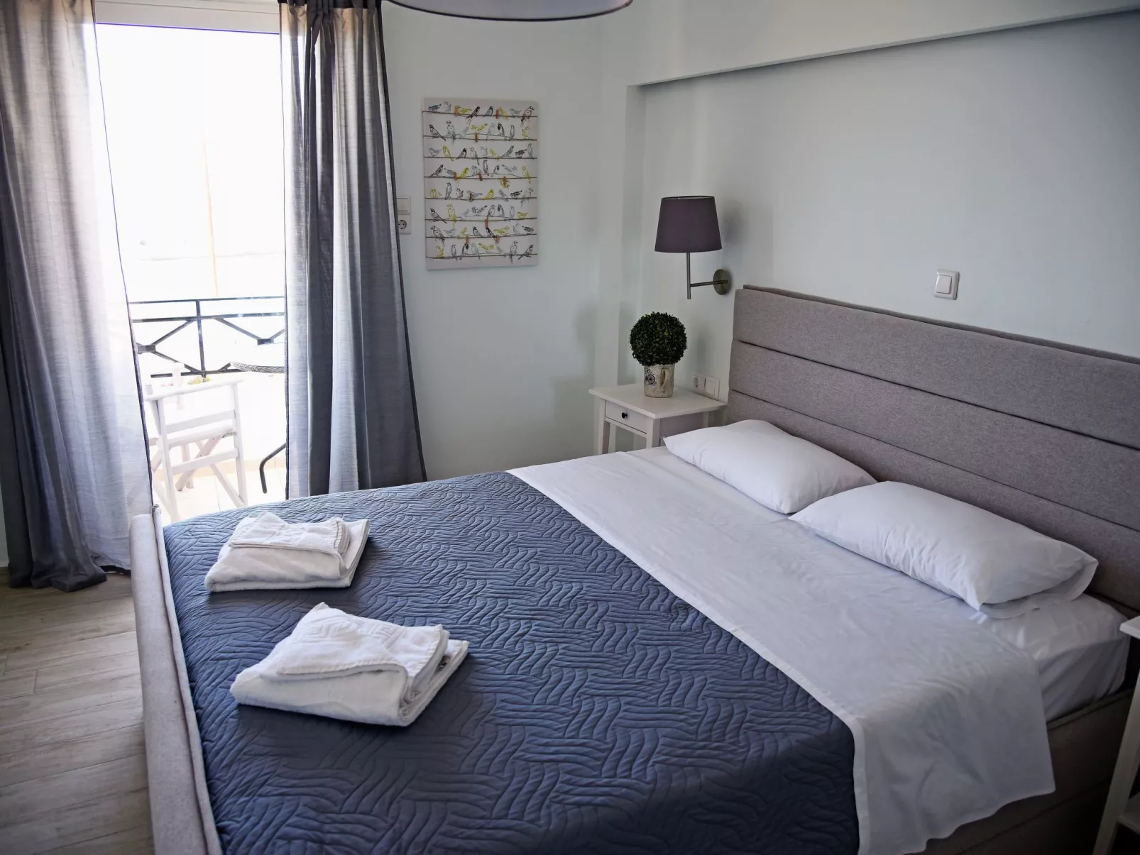 Wohnung Castello Wohnungen mit Balkon - Dedans