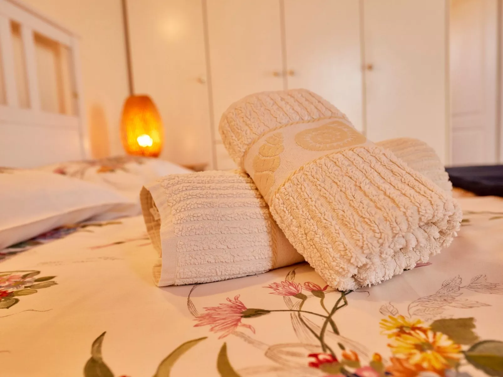 Edem Paradise-Dedans