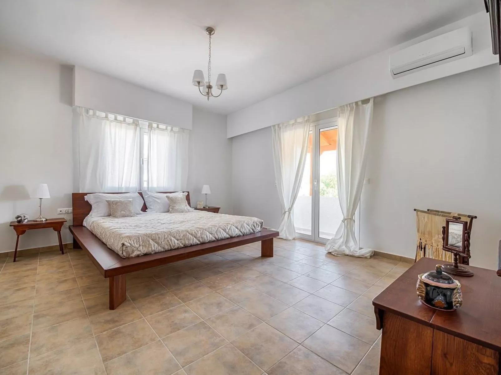 Villa "Despina" mit Garten, Grill und Terrasse-Drinnen