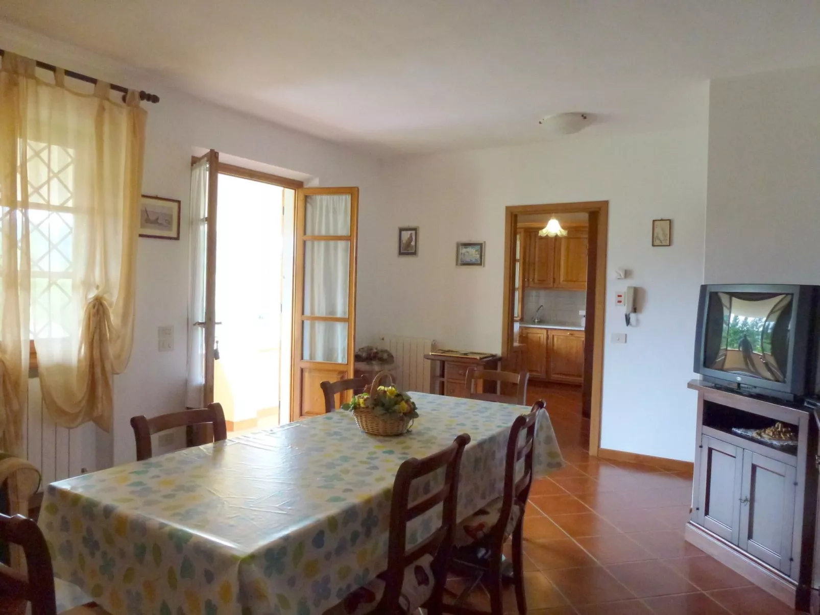 Tolles Ferienhaus in Camaiore mit Privatem Pool-Inside