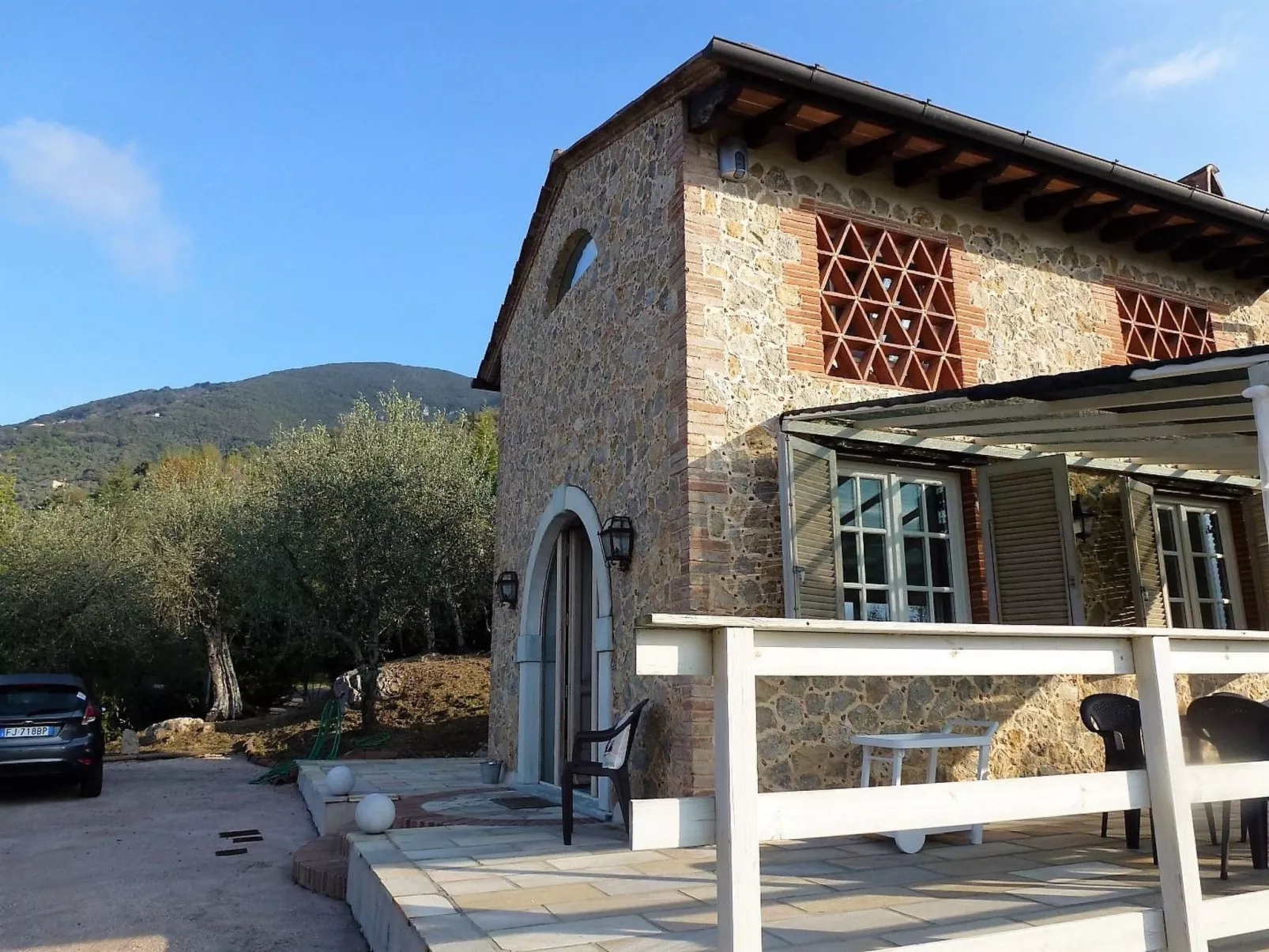 Rustico in schöner,ruhiger Lage mit Privatpool-Outside