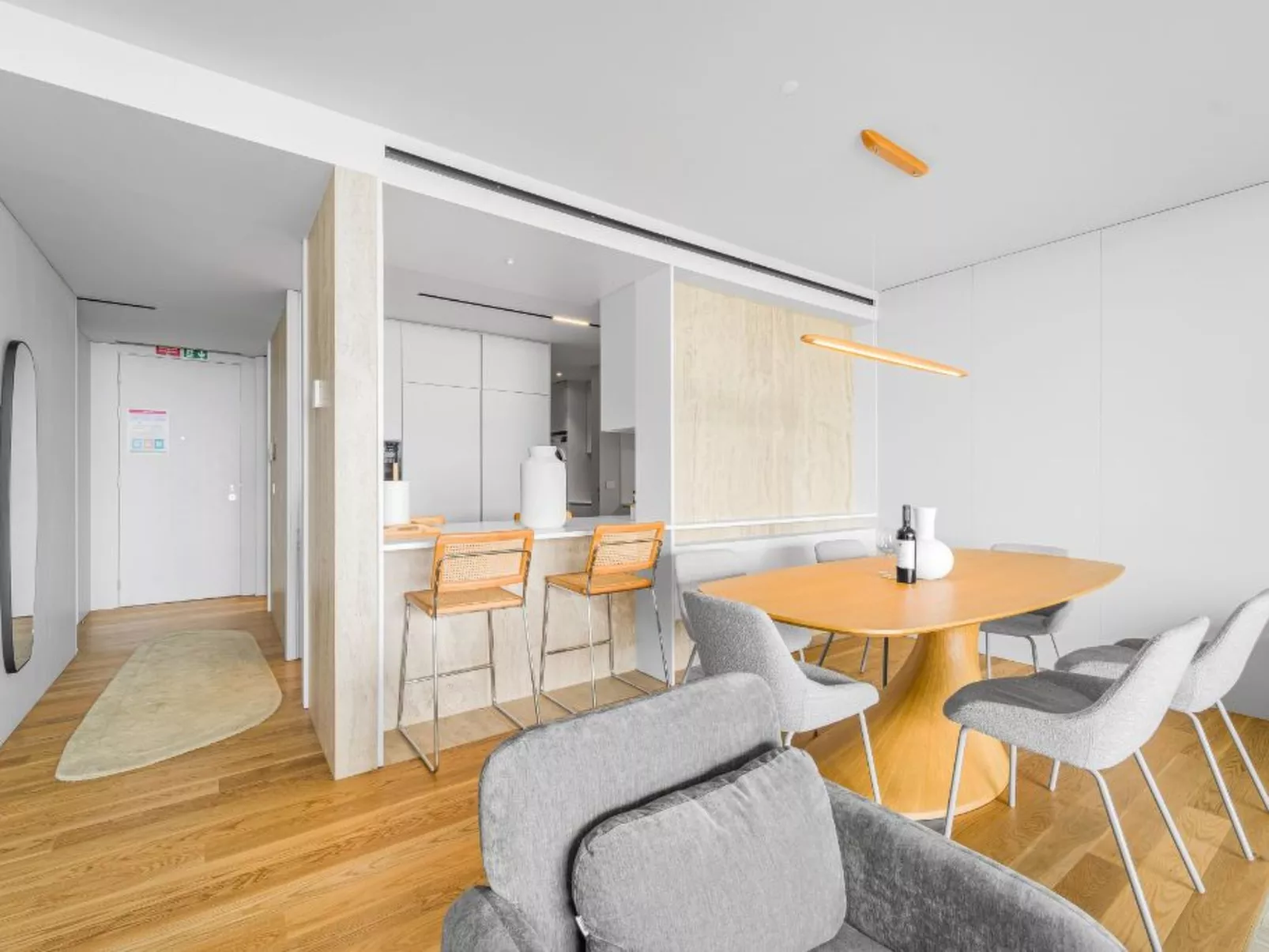 "Savoy Luxury Apart."-Inside