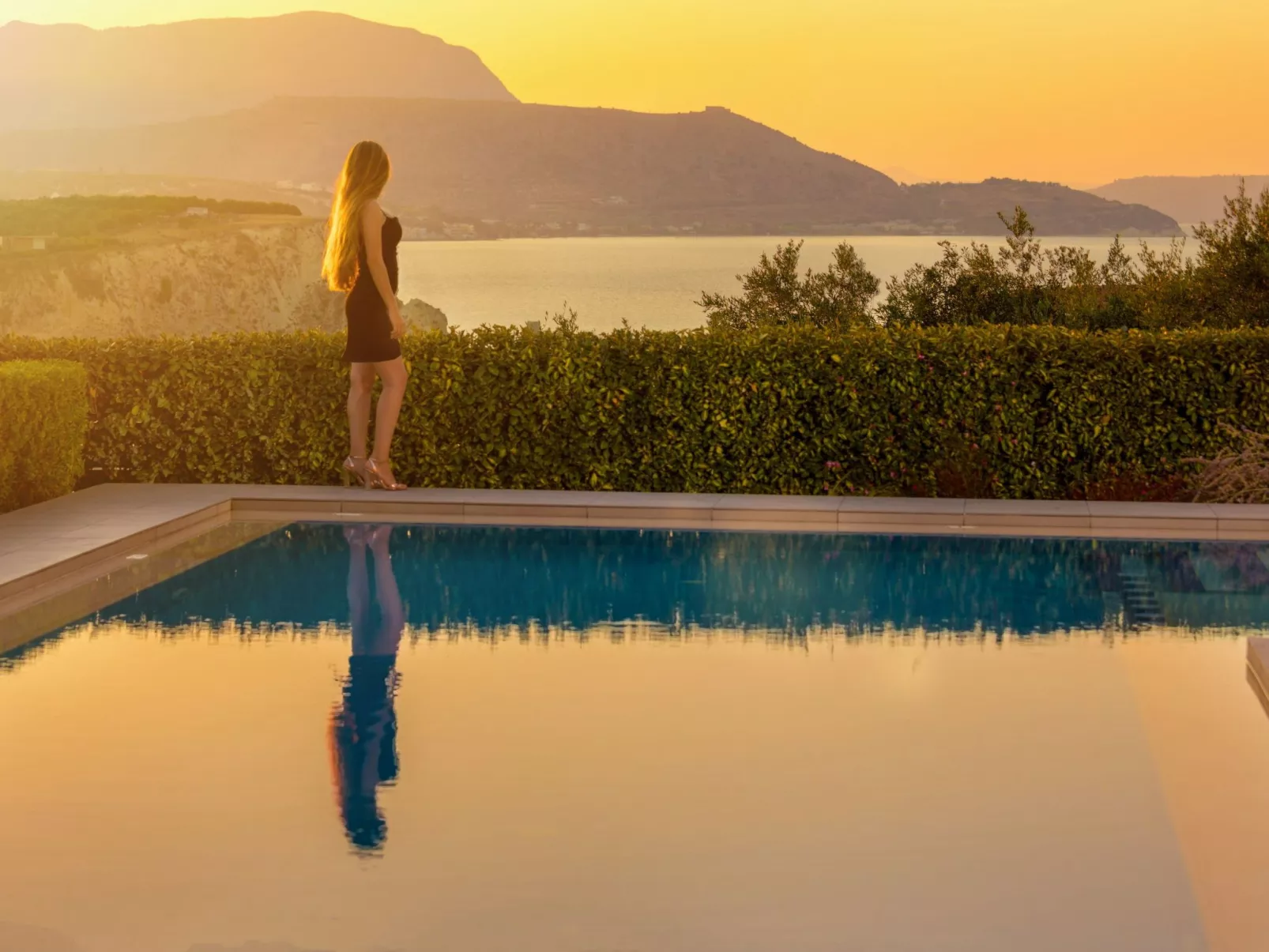 Luxusvilla in Almyrida mit wunderschönem Blick-Image-tags.info